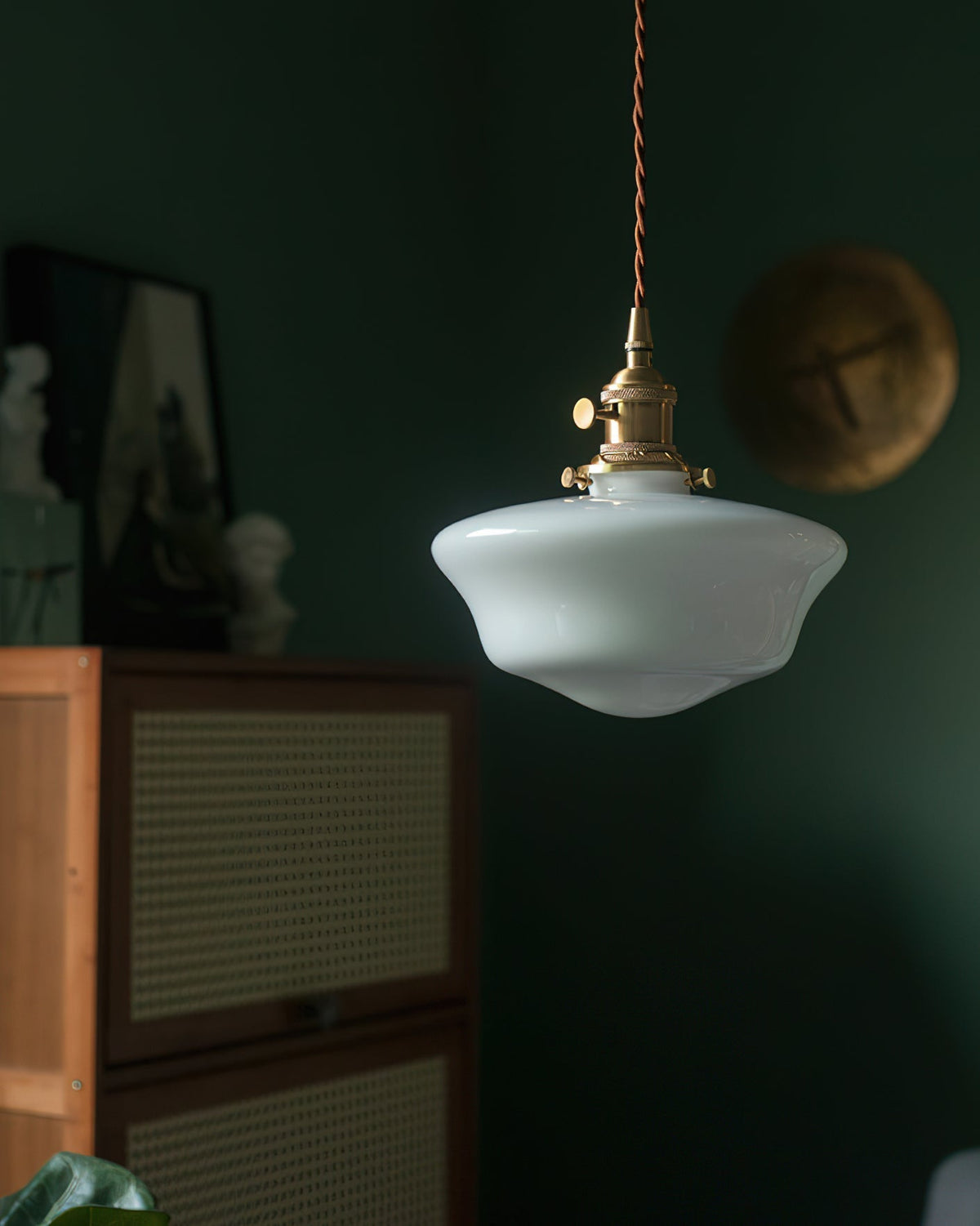 Lampa wisząca Droplet z miedzi i szkła mlecznego