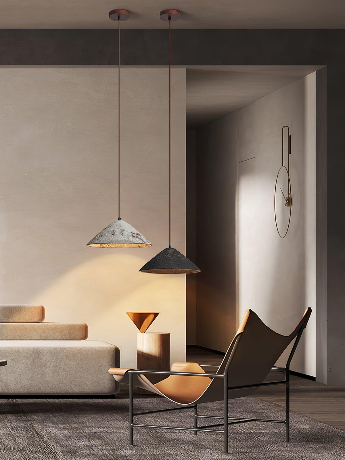 Lampa wisząca Sura z ceramiki w kształcie stożka łączy vintage'owy urok ze stylem minimalistycznym