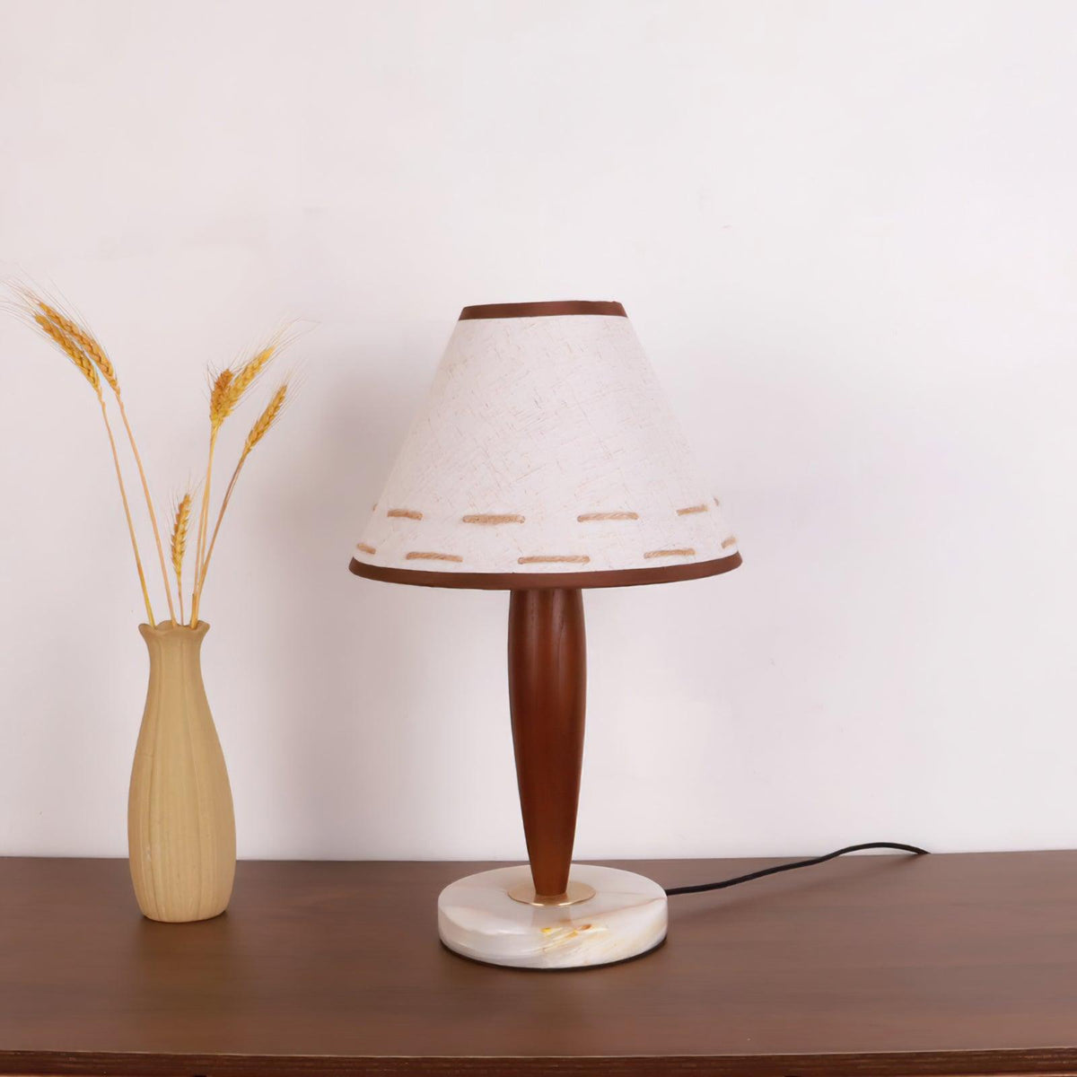 Taylor Vintage lampa stołowa z płótna