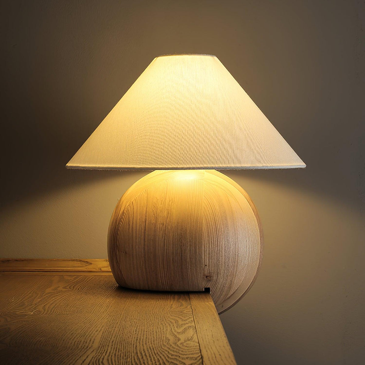 Halise drewniana lampa stołowa organiczna