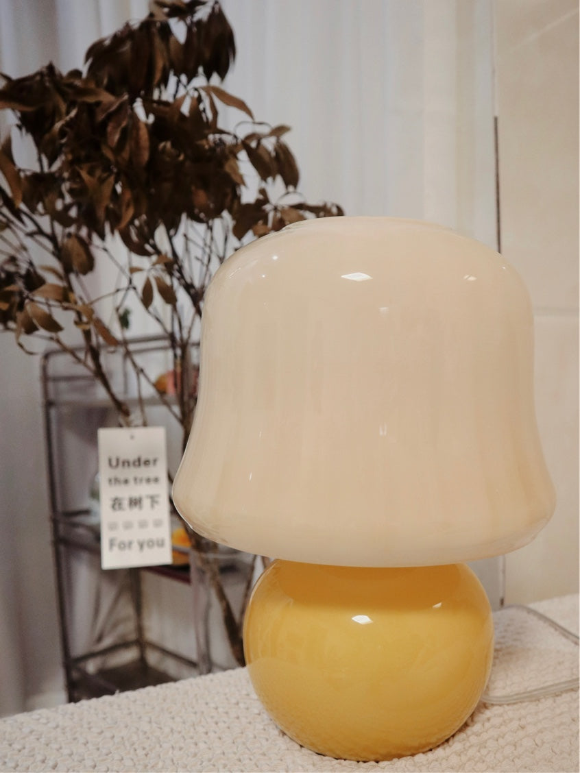 Holg ceramiczna lampa stołowa