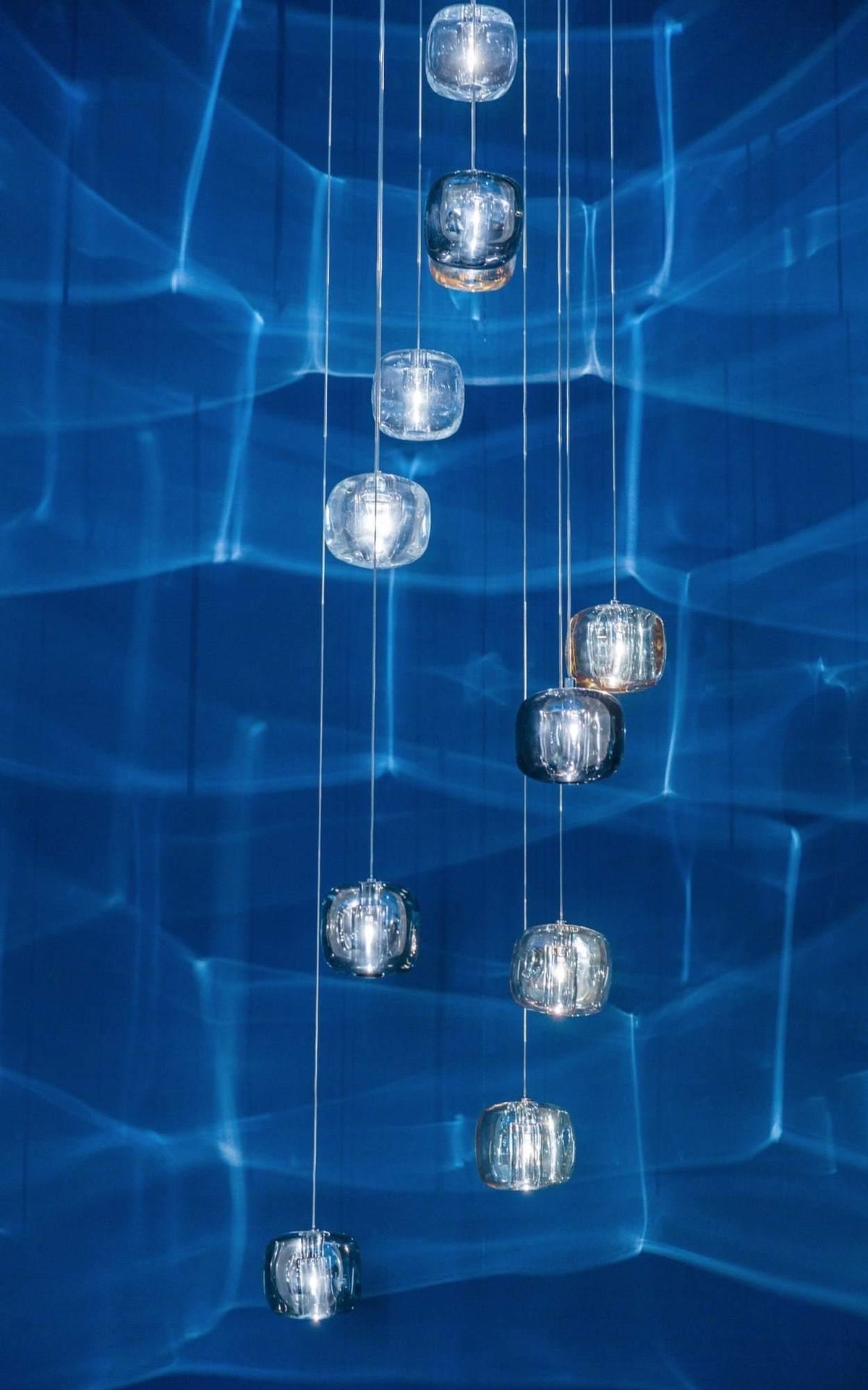 Glowcube nowoczesny żyrandol kryształowy