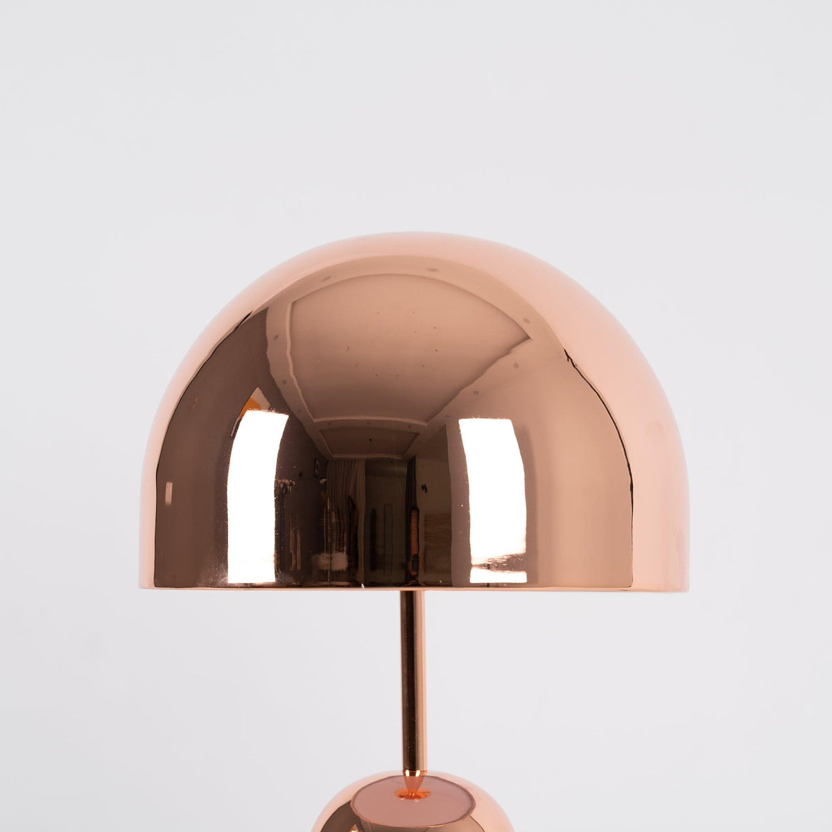 Ames luksusowa lampa stołowa Bell