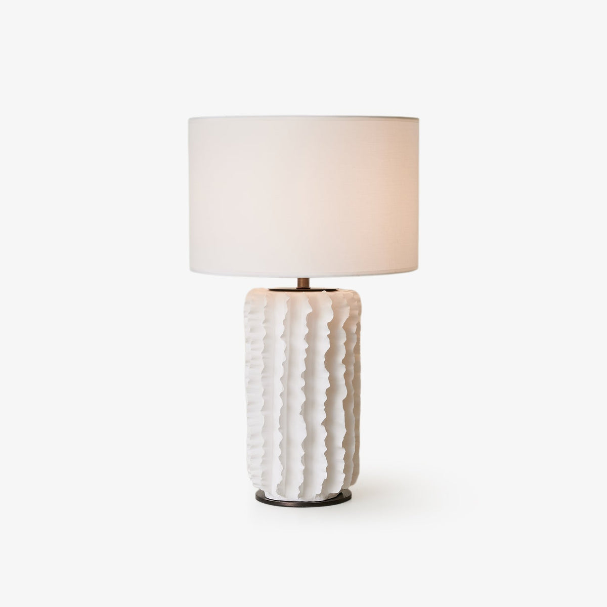 Evelyn minimalistyczna lampa stołowa z ceramiki