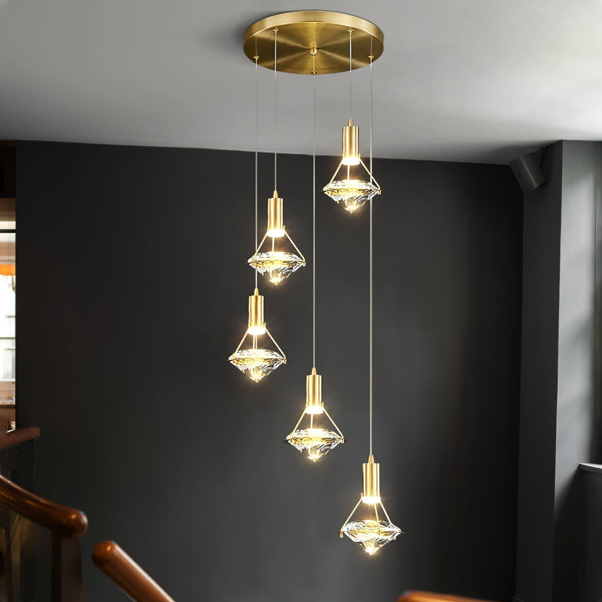 Cira lampa wisząca z miedzi i kryształu elegancka