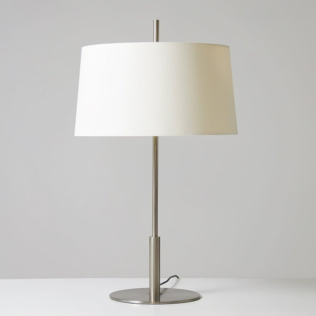 Lioreia lampa stołowa
