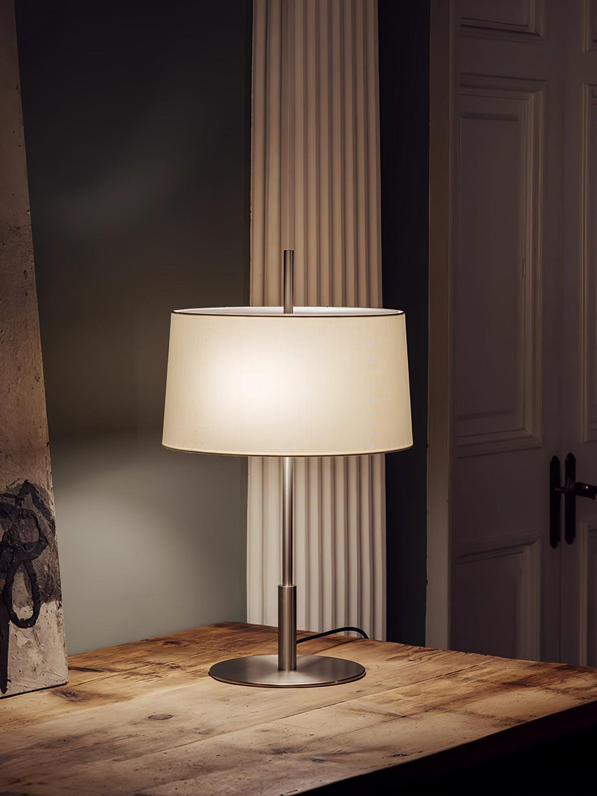 Lioreia lampa stołowa