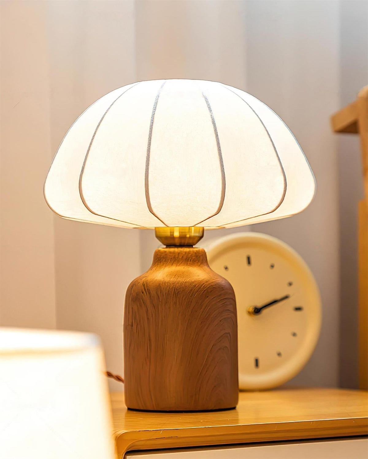 Mochy lampa stołowa