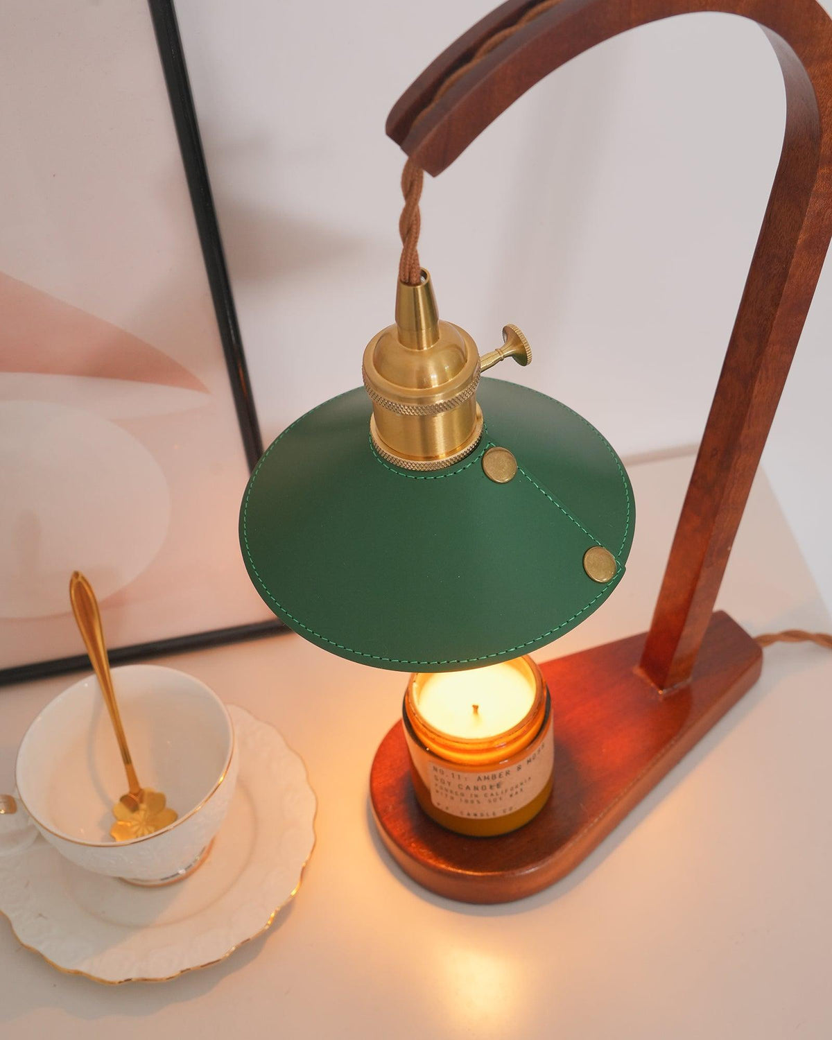 Elvuia lampa stołowa ze szkła i drewna