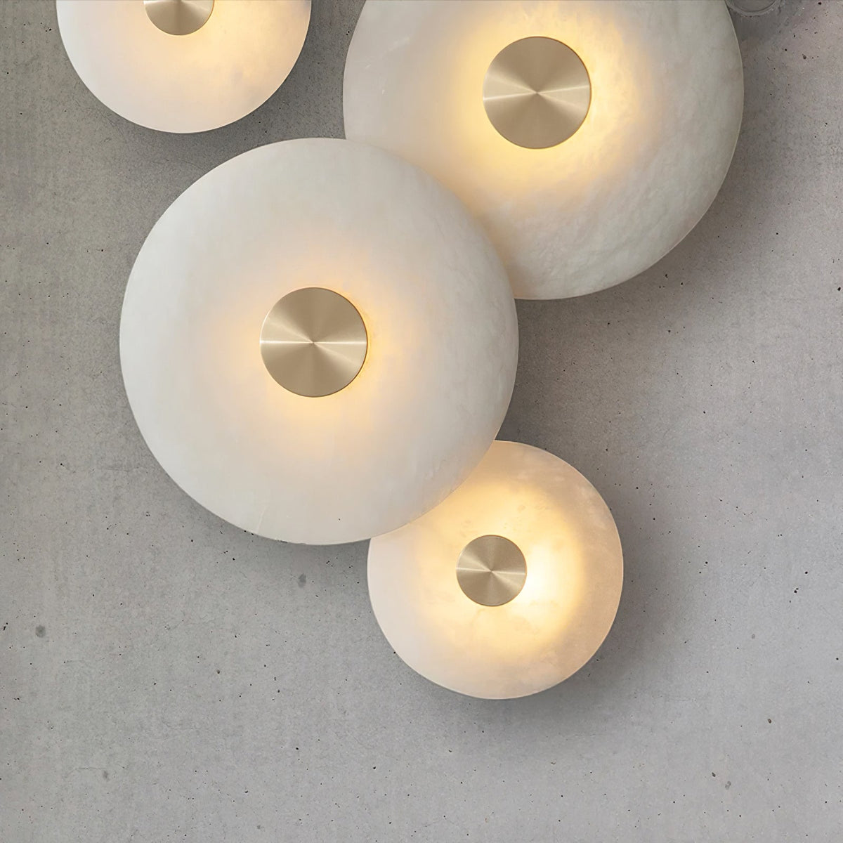 Selina minimalistyczna lampa sufitowa w alabastrze
