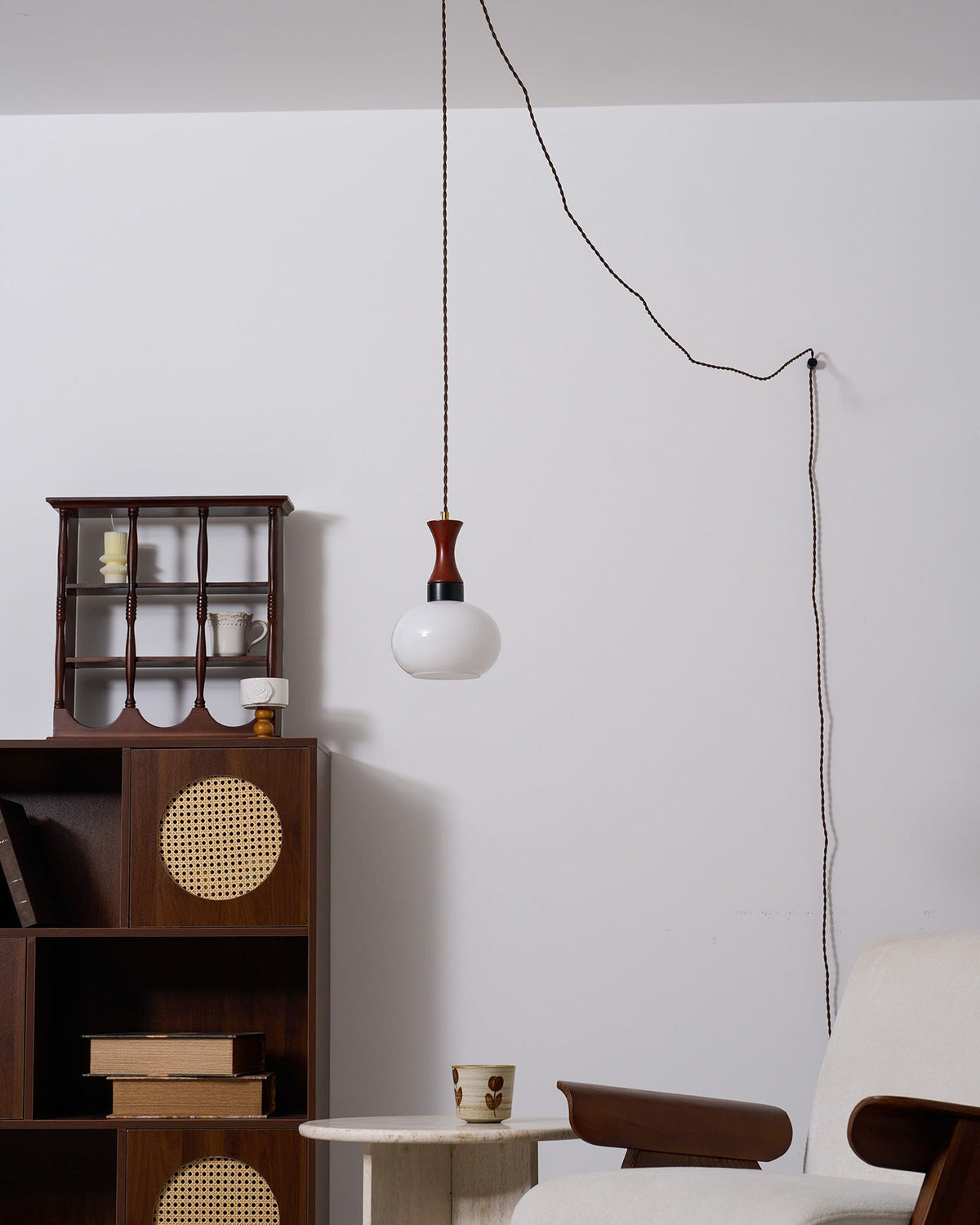Chara lampa wisząca z wtyczką