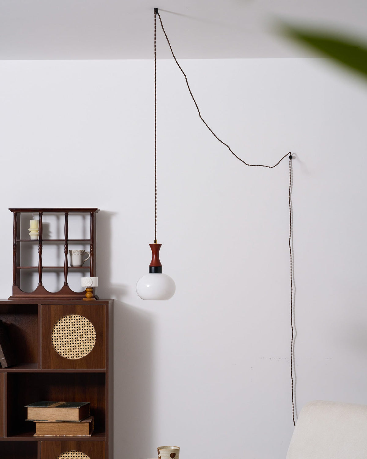 Chara lampa wisząca z wtyczką