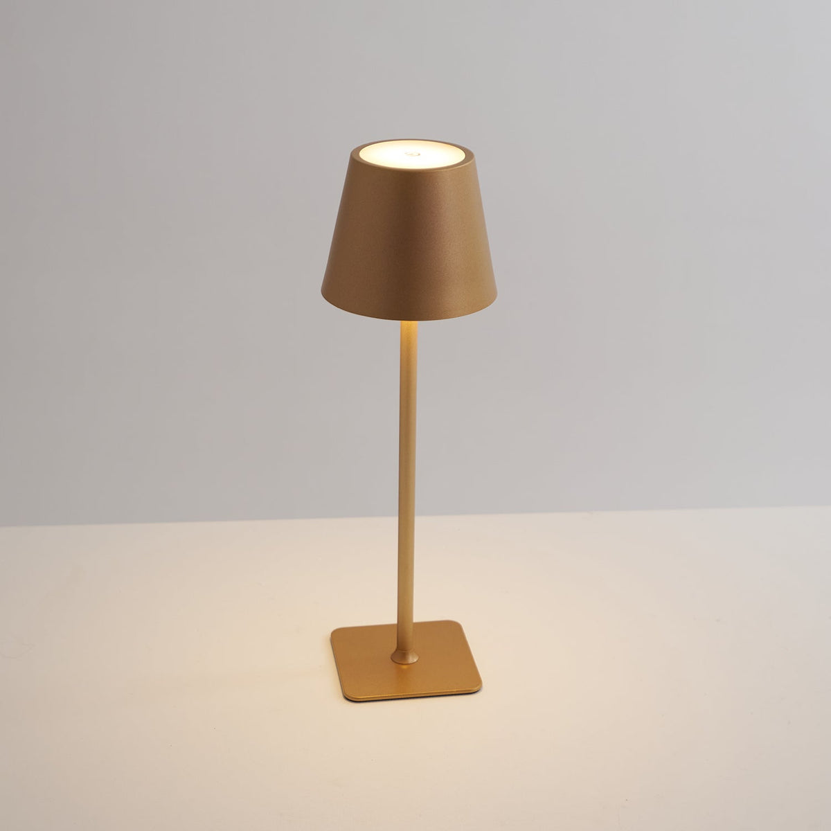 Viraorelia lampa stołowa