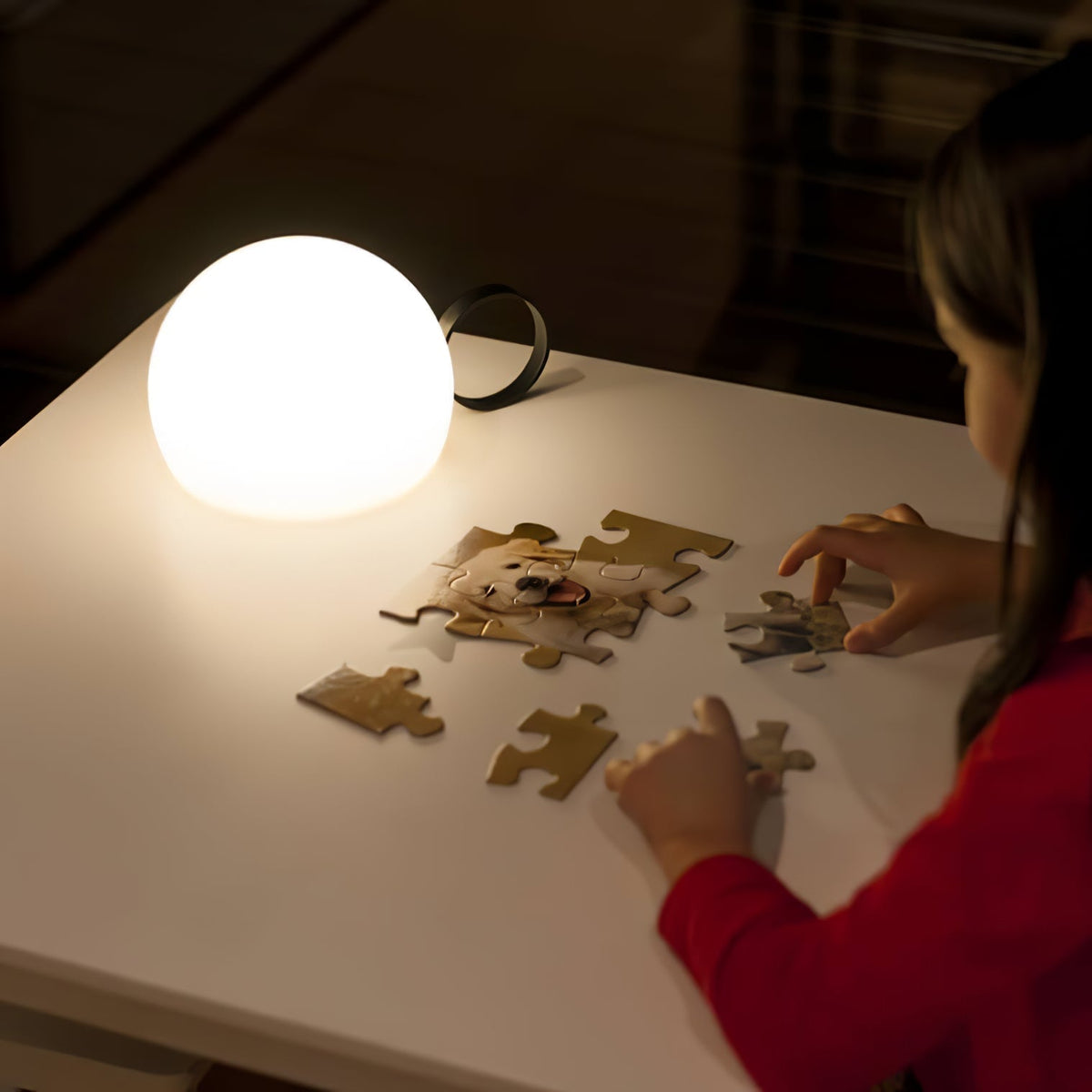 Cooper minimalistyczna lampa stołowa