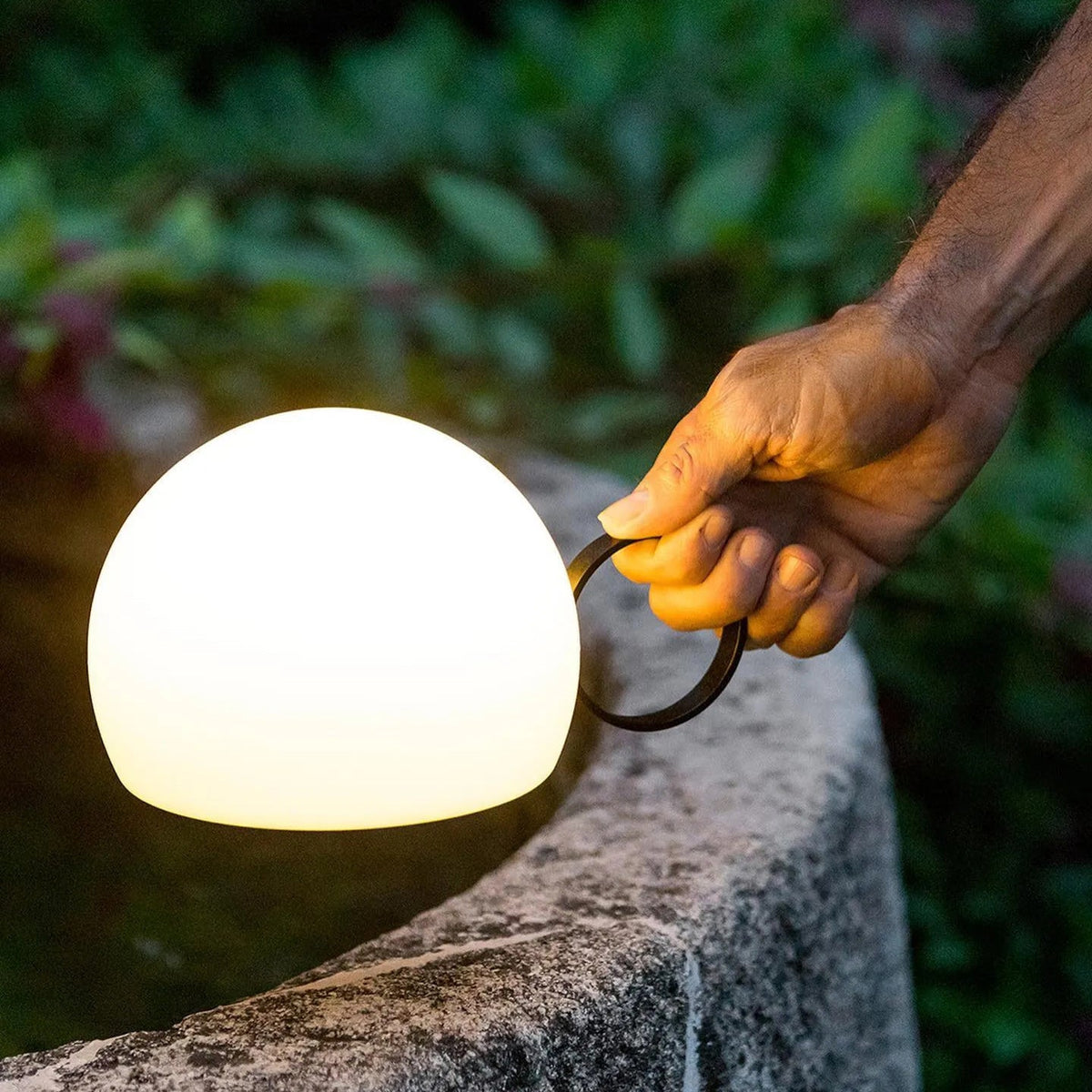 Cooper minimalistyczna lampa stołowa