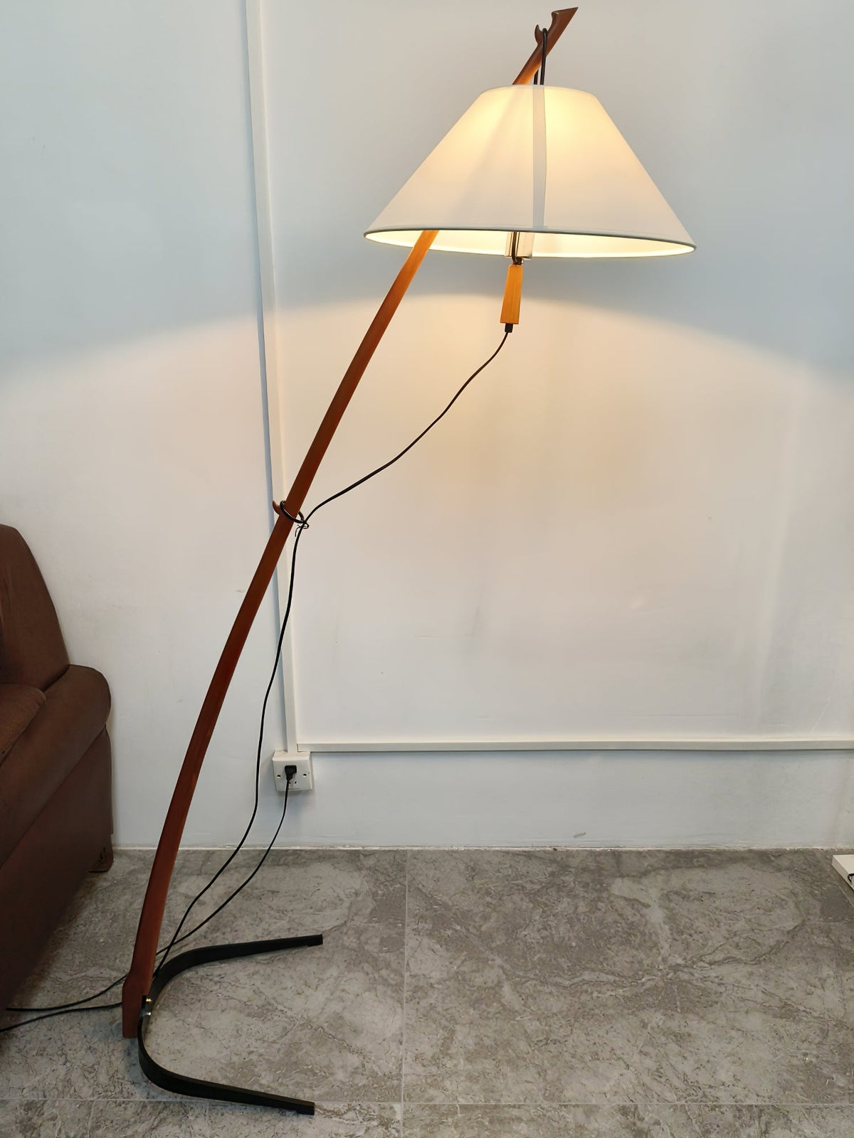 Irigen Arc lampa stojąca