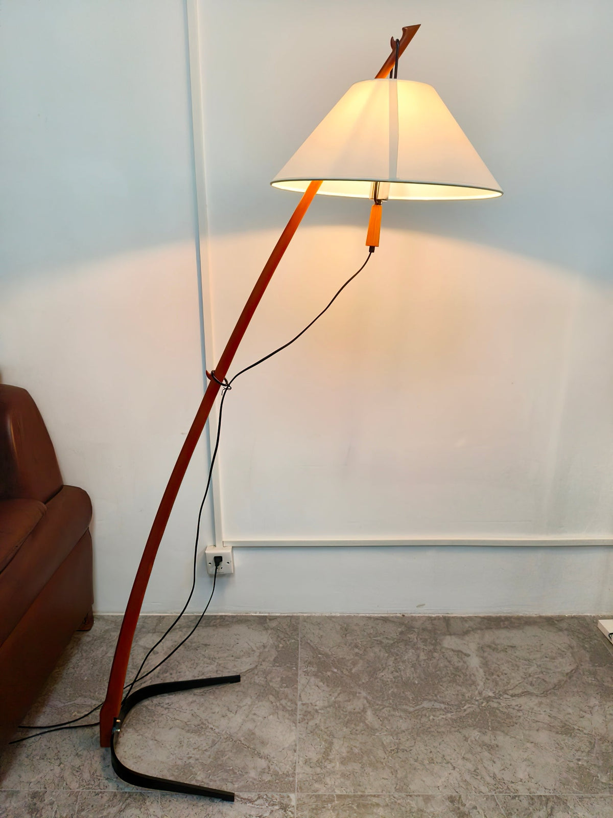 Irigen Arc lampa stojąca