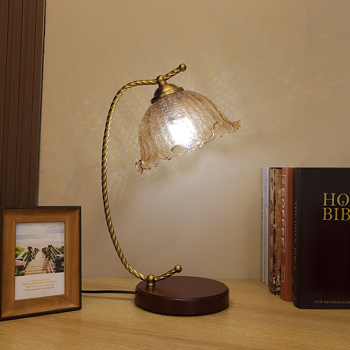 Kostor lampa stołowa