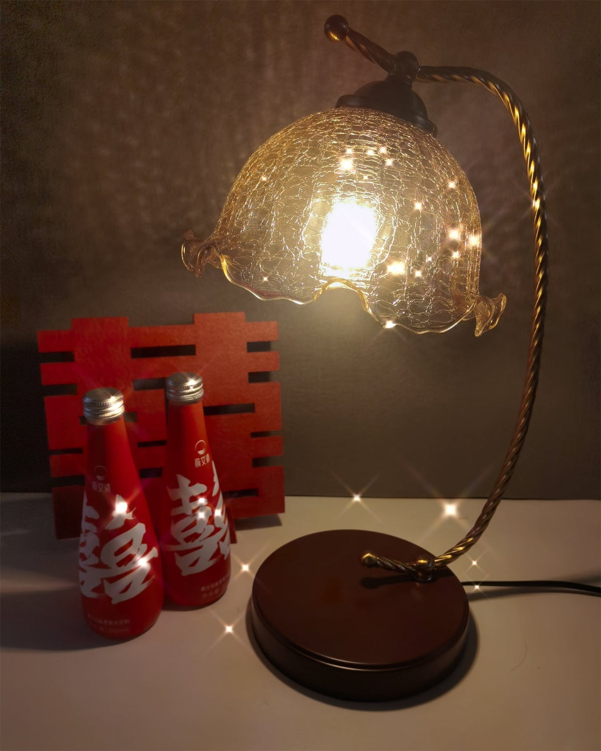 Kostor lampa stołowa