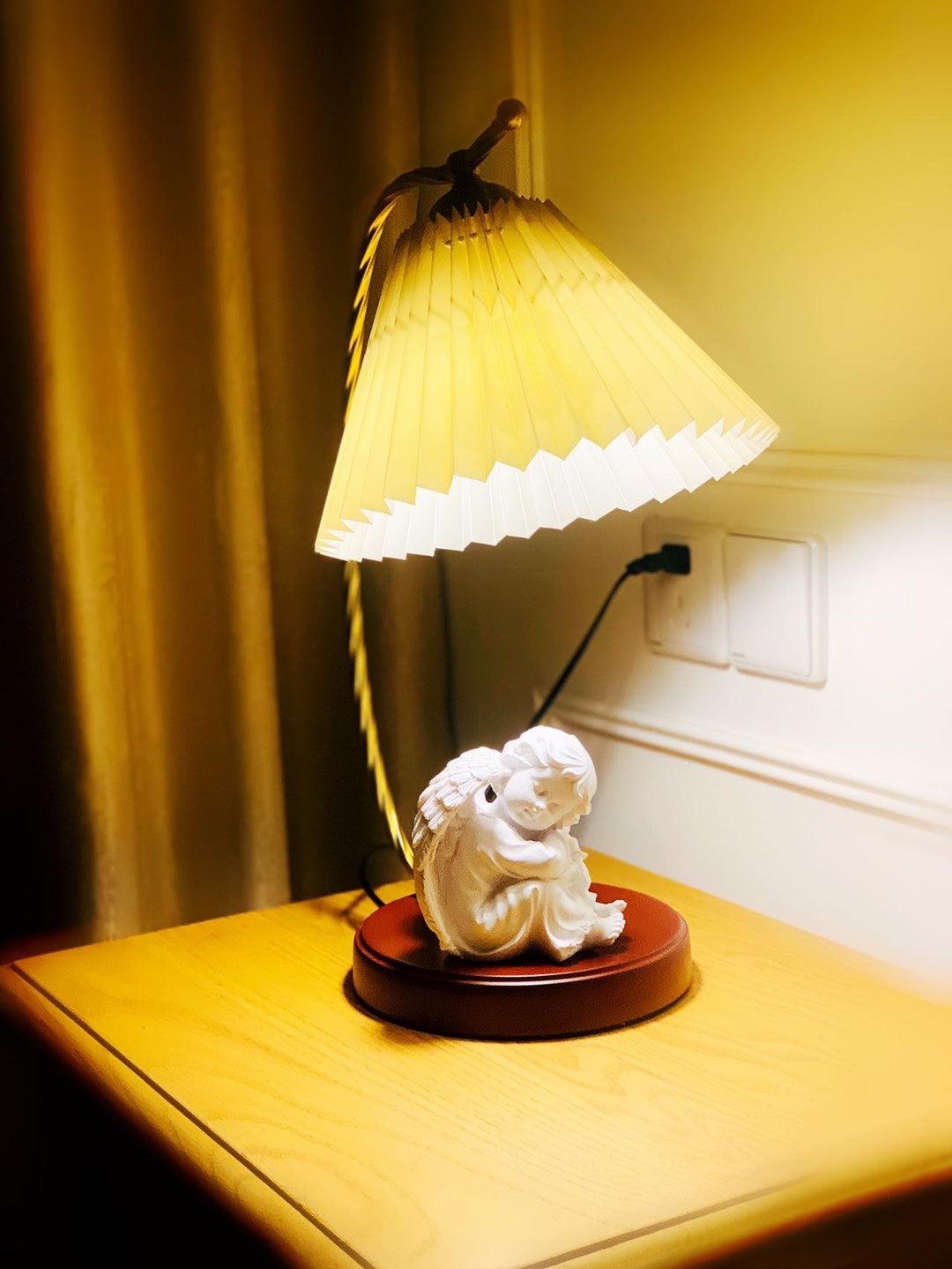 Kostor lampa stołowa