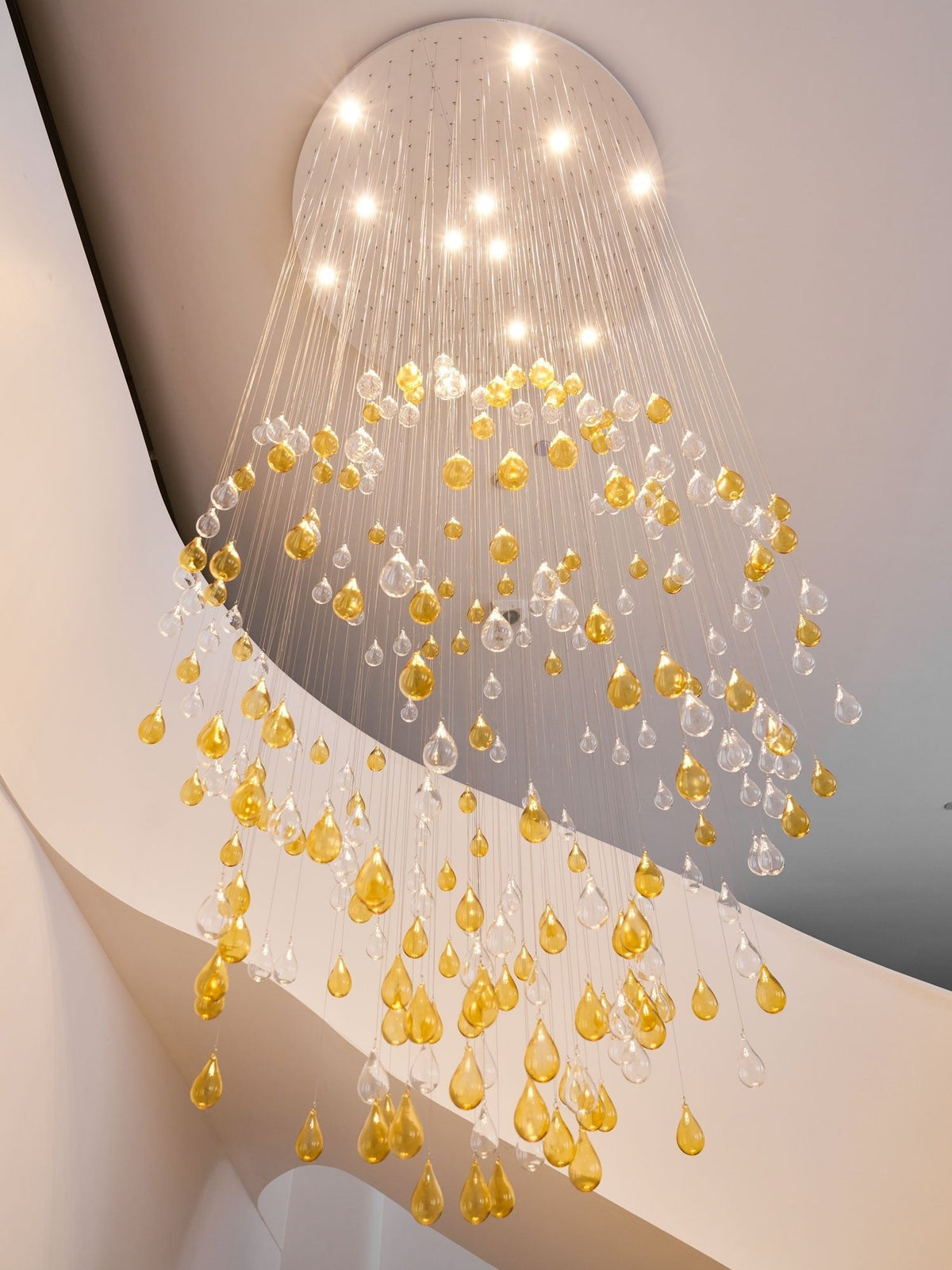Droplets Cascading żyrandol ze szkła