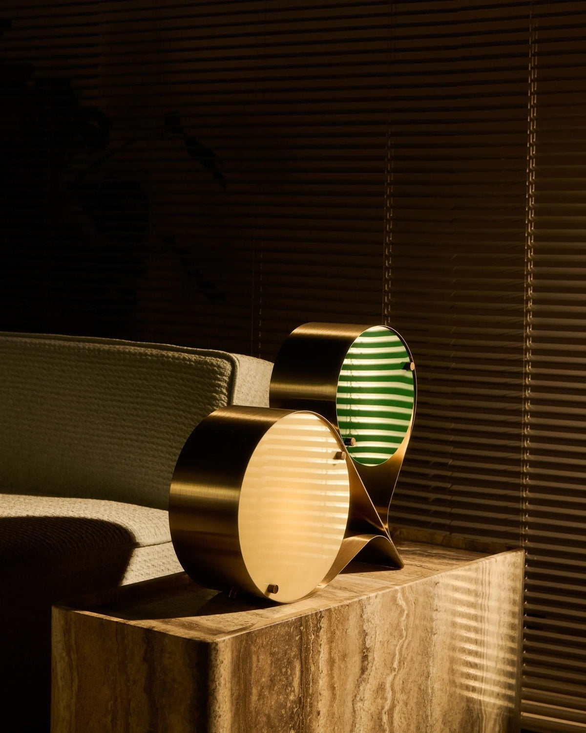 Duet Floating Disc lampa stołowa