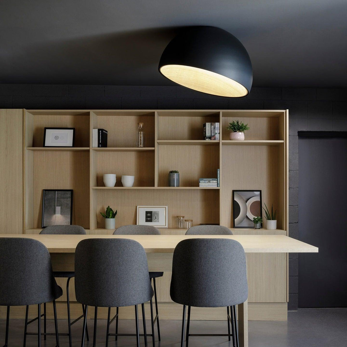 Flanel lampa sufitowa kopuła drewno wewnątrz ciepła nowoczesna minimalistyczna salon | Cielum