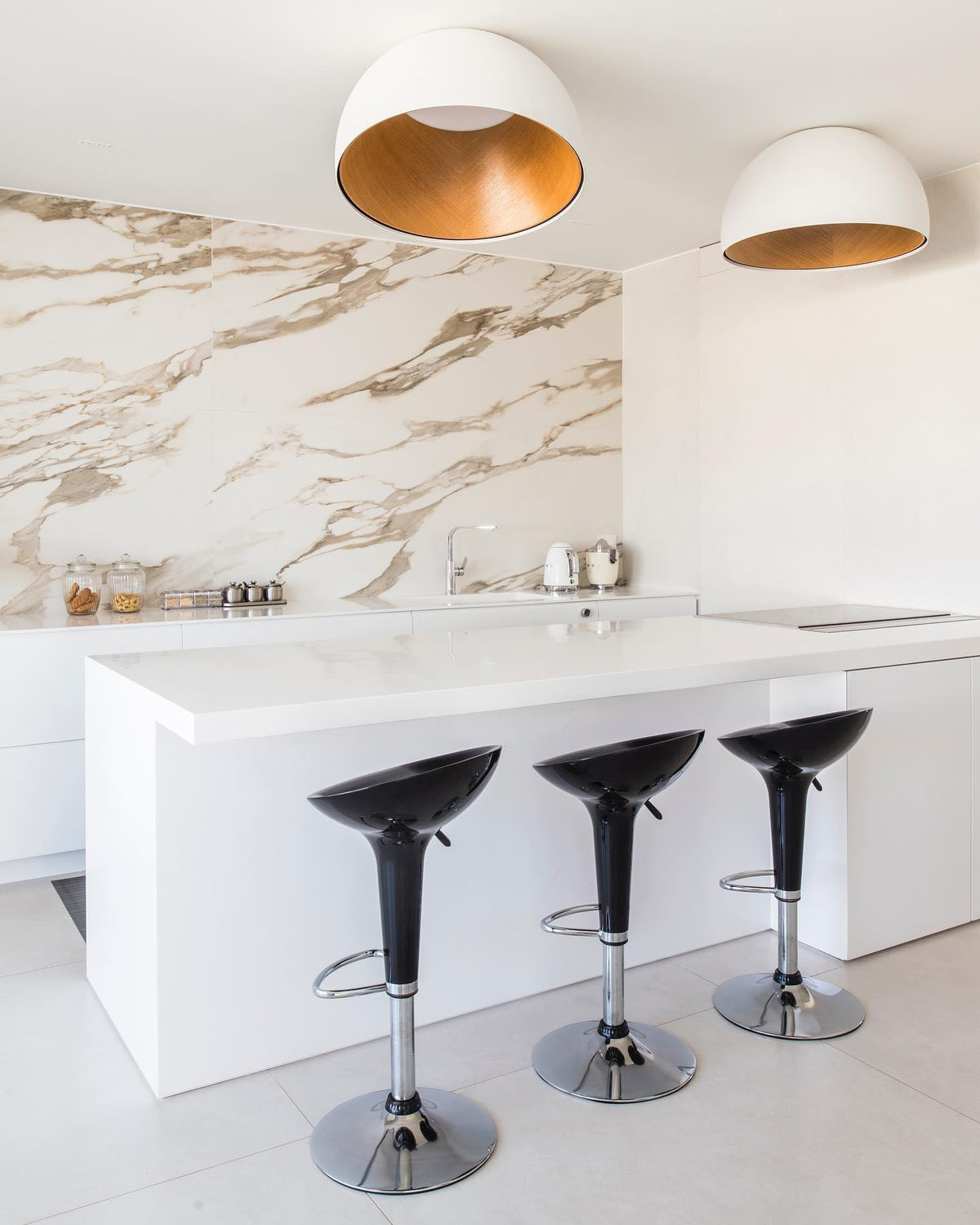 Flanel lampa sufitowa kopuła drewno wewnątrz ciepła nowoczesna minimalistyczna salon | Cielum