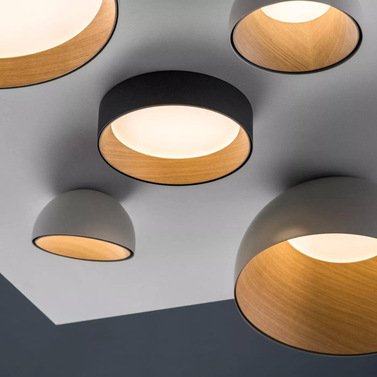 Flanel lampa sufitowa kopuła drewno wewnątrz ciepła nowoczesna minimalistyczna salon | Cielum