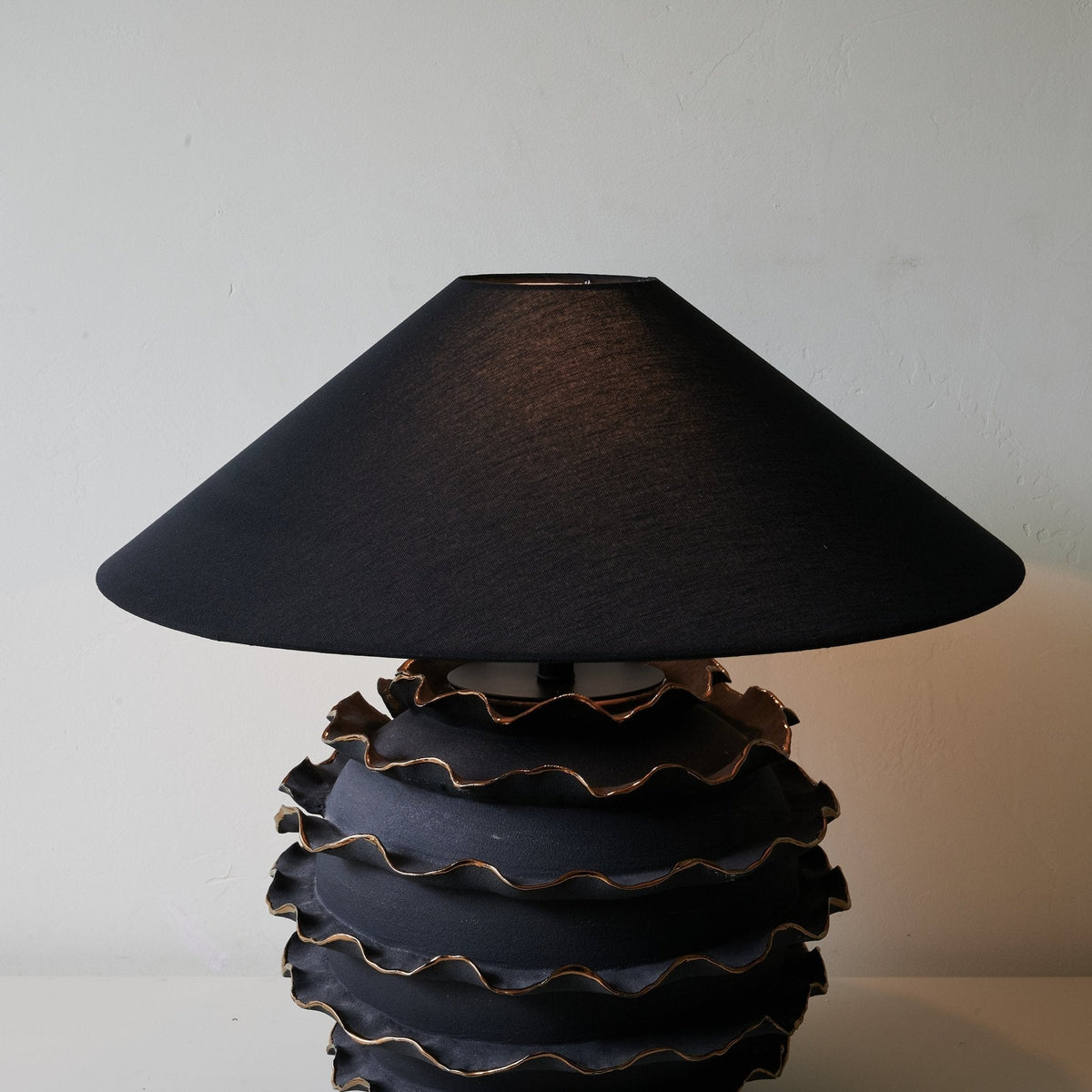 Chris nowoczesna lampa stołowa z ceramiki