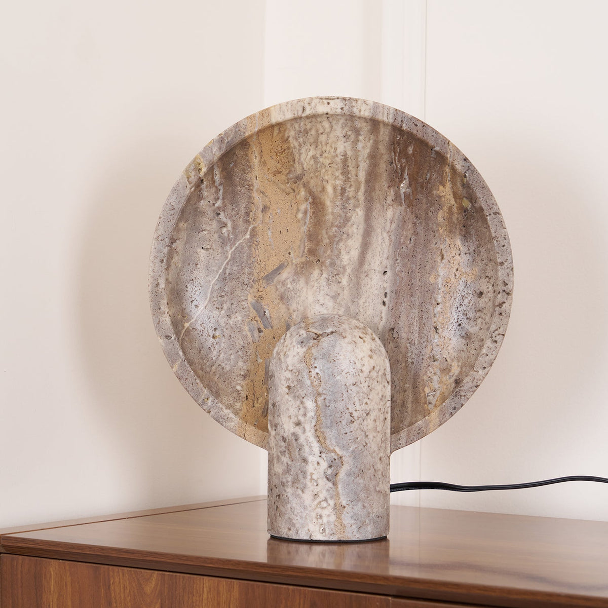 Valemu saucer-base travertine lampa stołowa