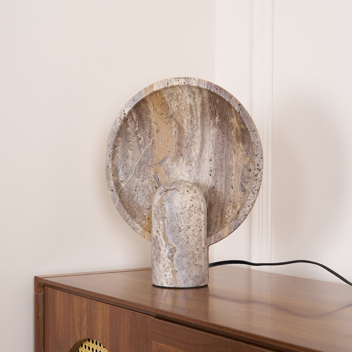 Valemu saucer-base travertine lampa stołowa