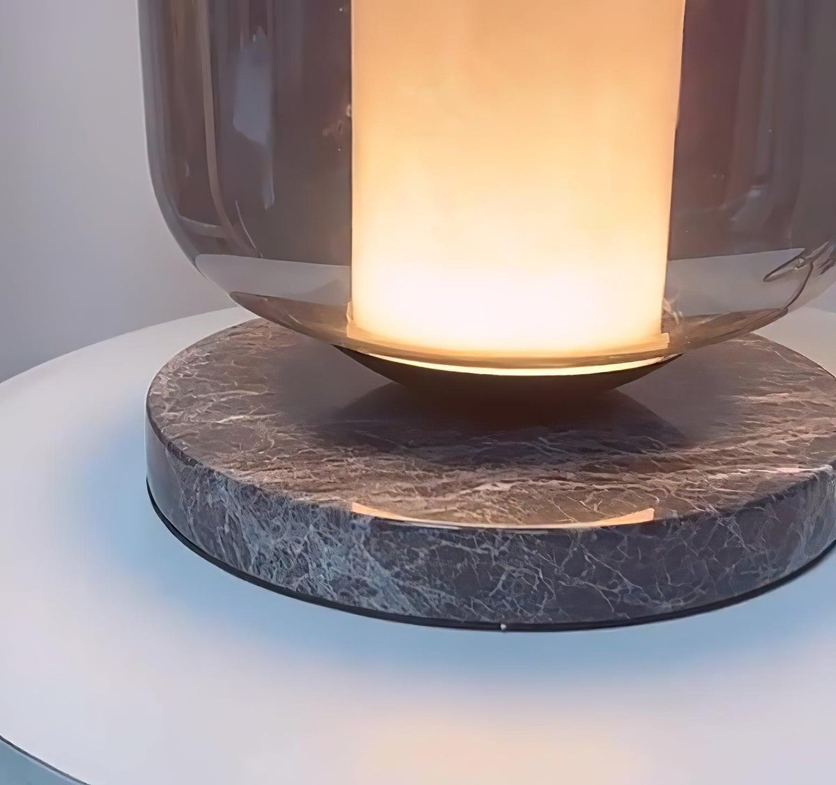 Aaron nowoczesna lampa stołowa z marmuru