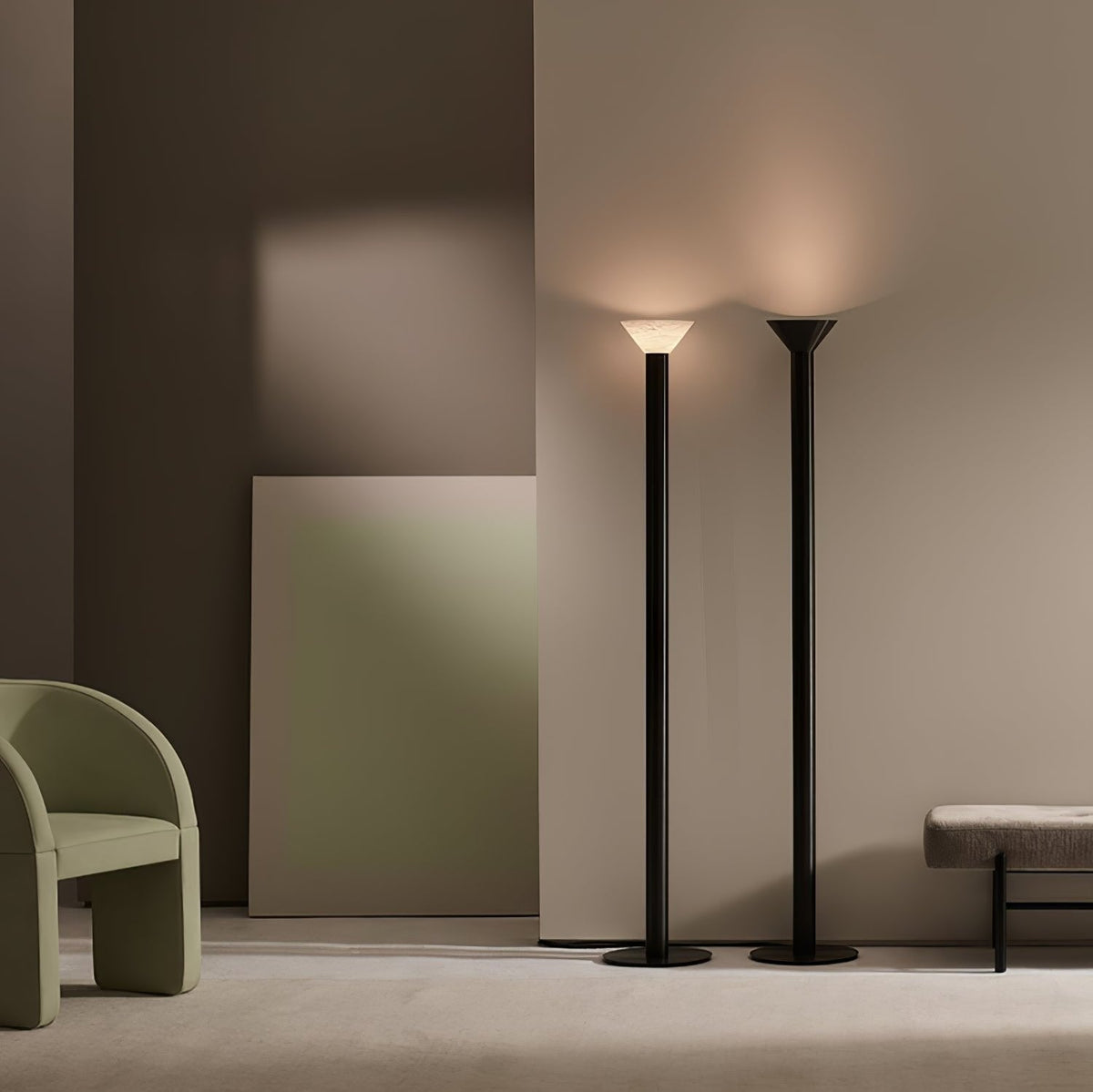 Evvaren kolumnowa lampa stojąca z alabastrem