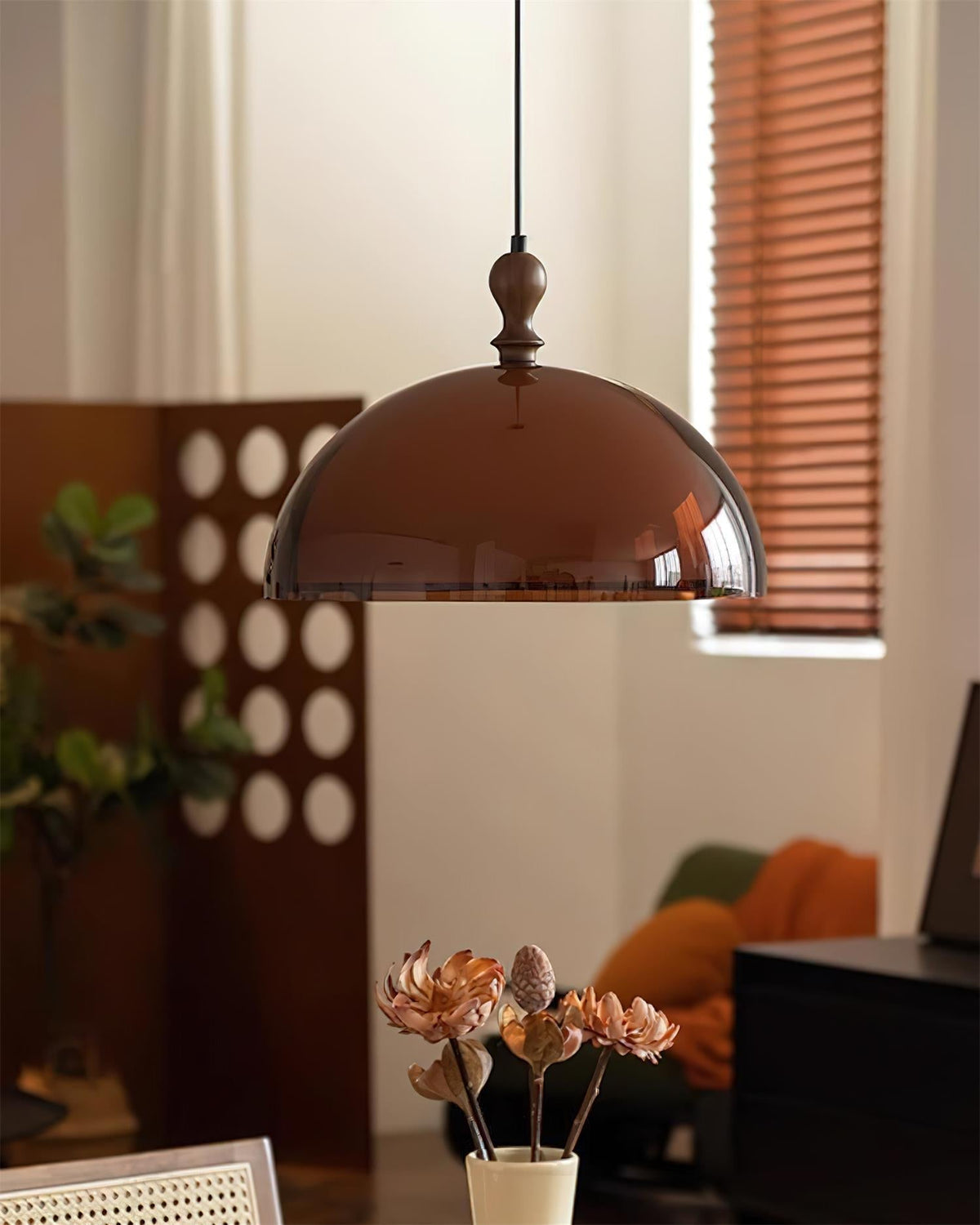 Lampa wisząca Vika z ramieniem obrotowym