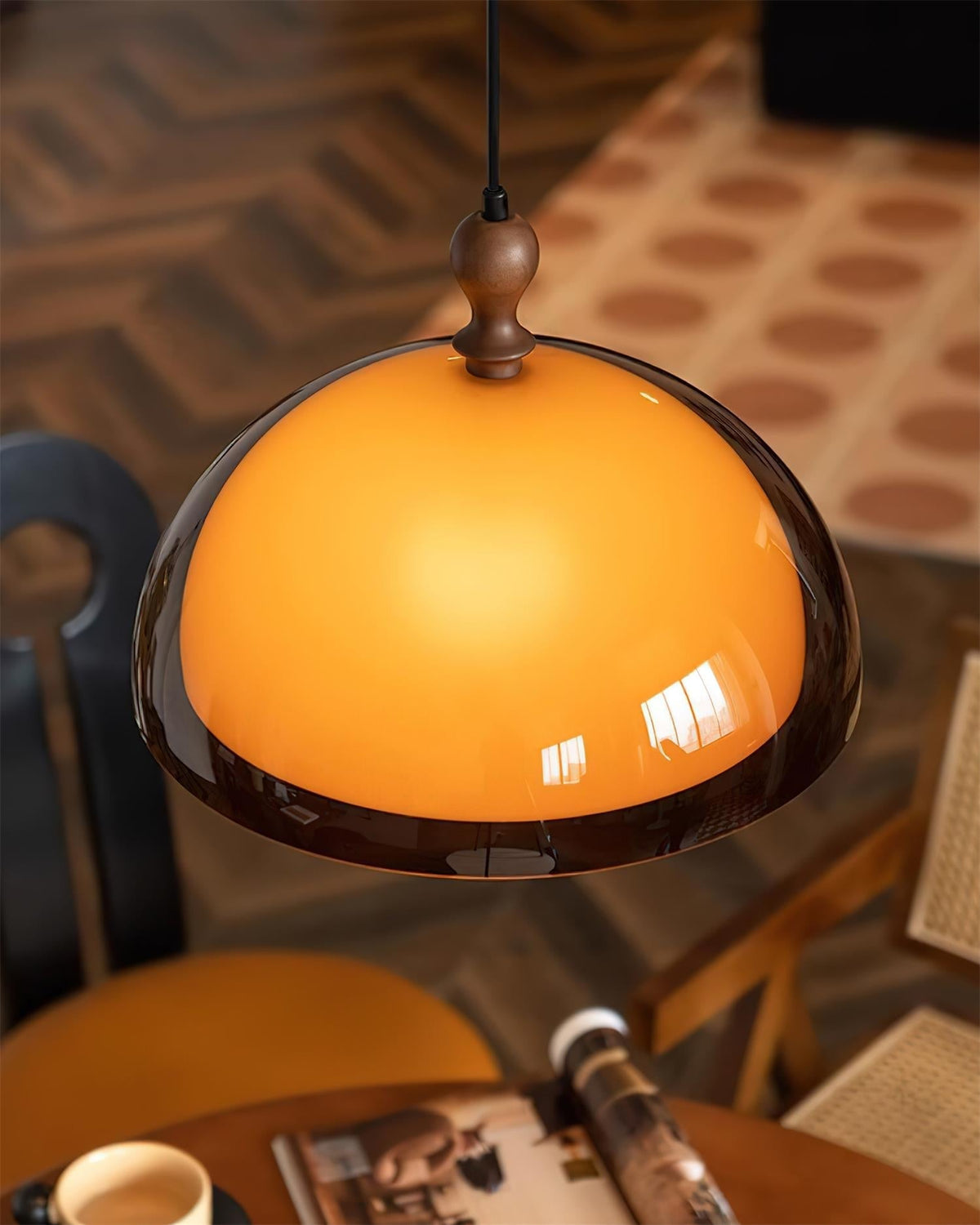 Lampa wisząca Vika z ramieniem obrotowym