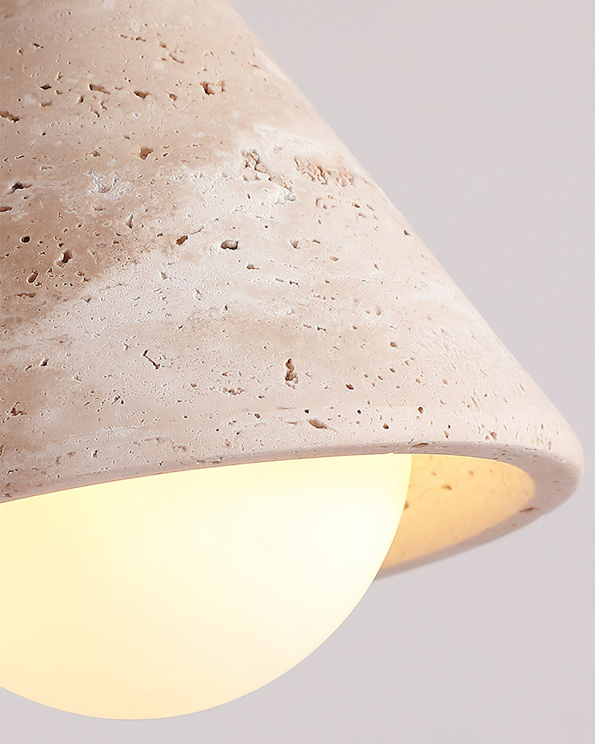Viraalaine lampa sufitowa