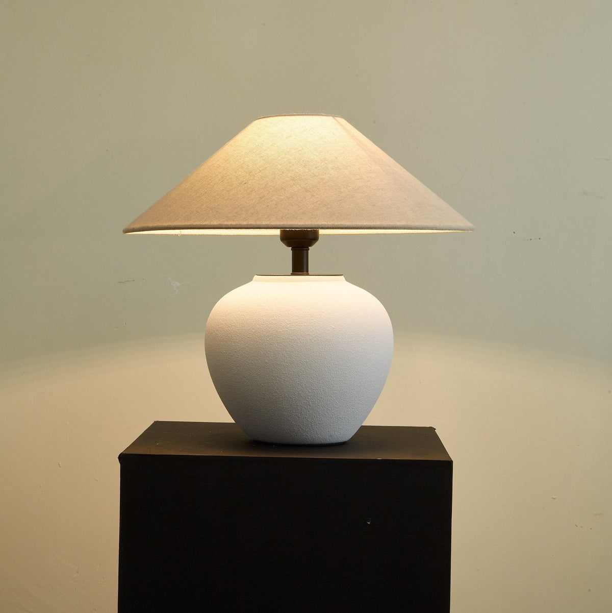 Alba elegancka lampa stołowa ceramiczna