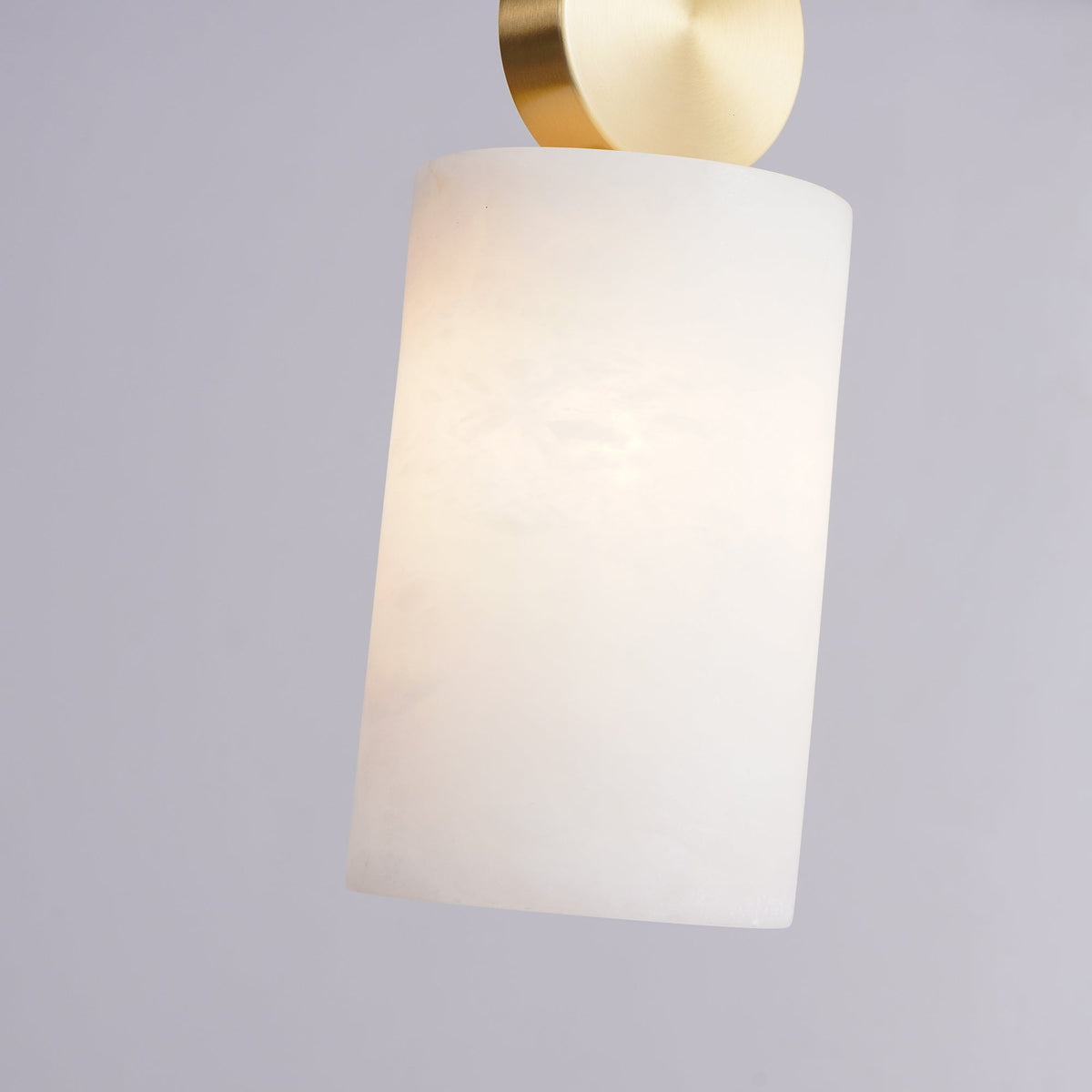 Salen lampa wisząca z alabastrem i miedzią