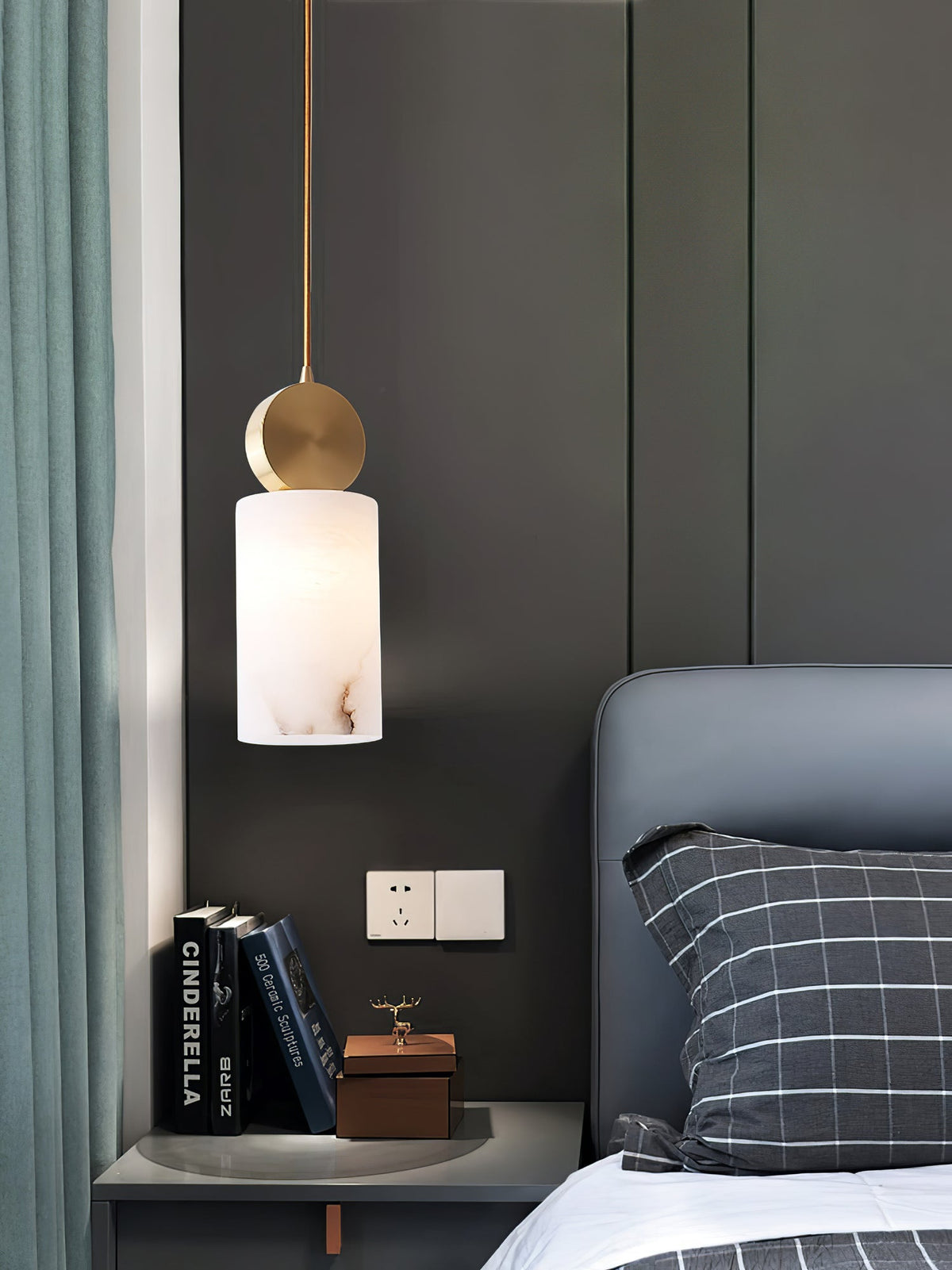 Salen lampa wisząca z alabastrem i miedzią