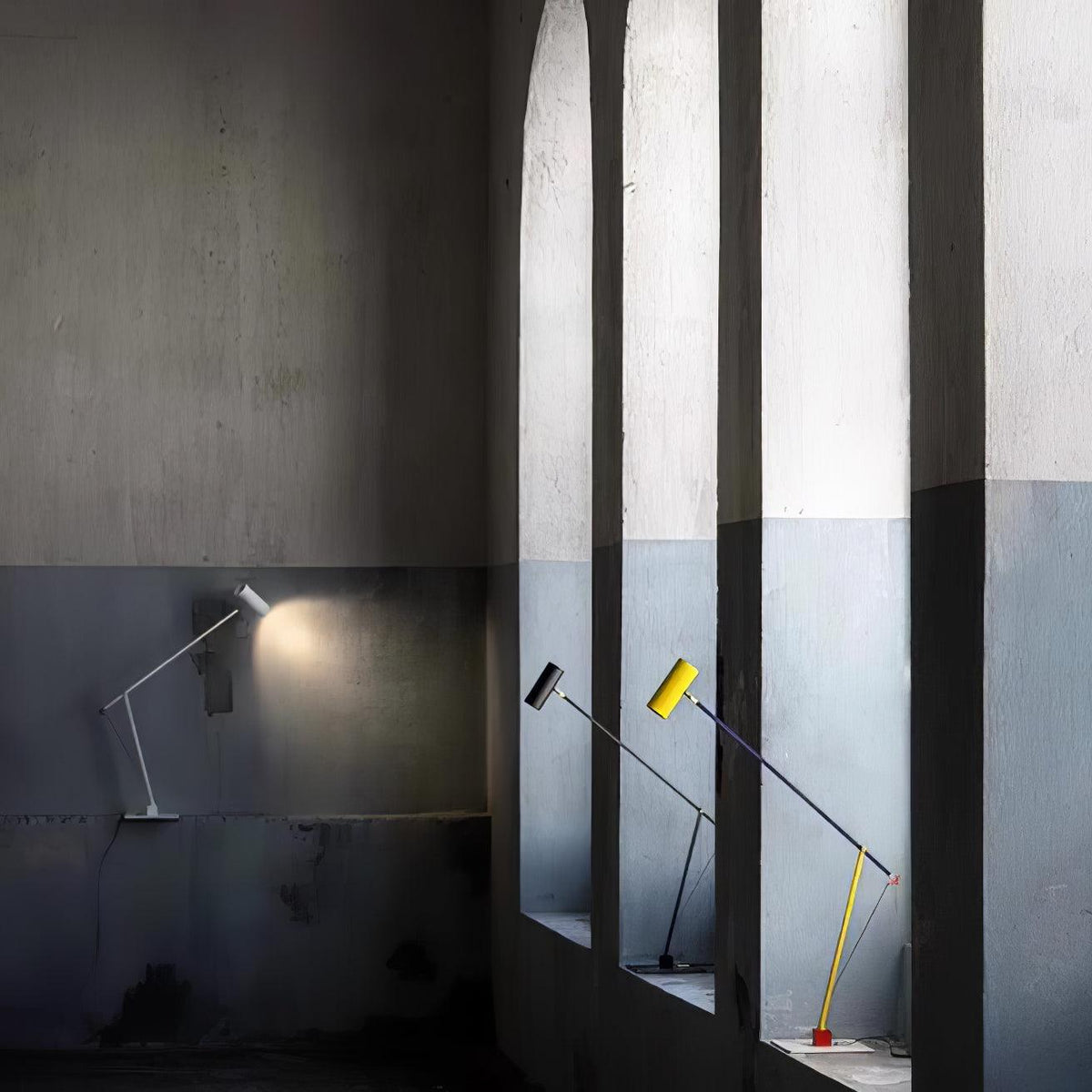 Ember nowoczesna minimalistyczna lampa stołowa