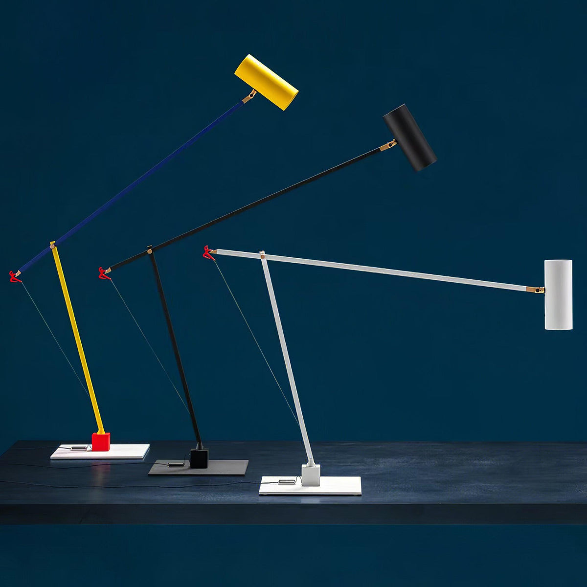 Ember nowoczesna minimalistyczna lampa stołowa