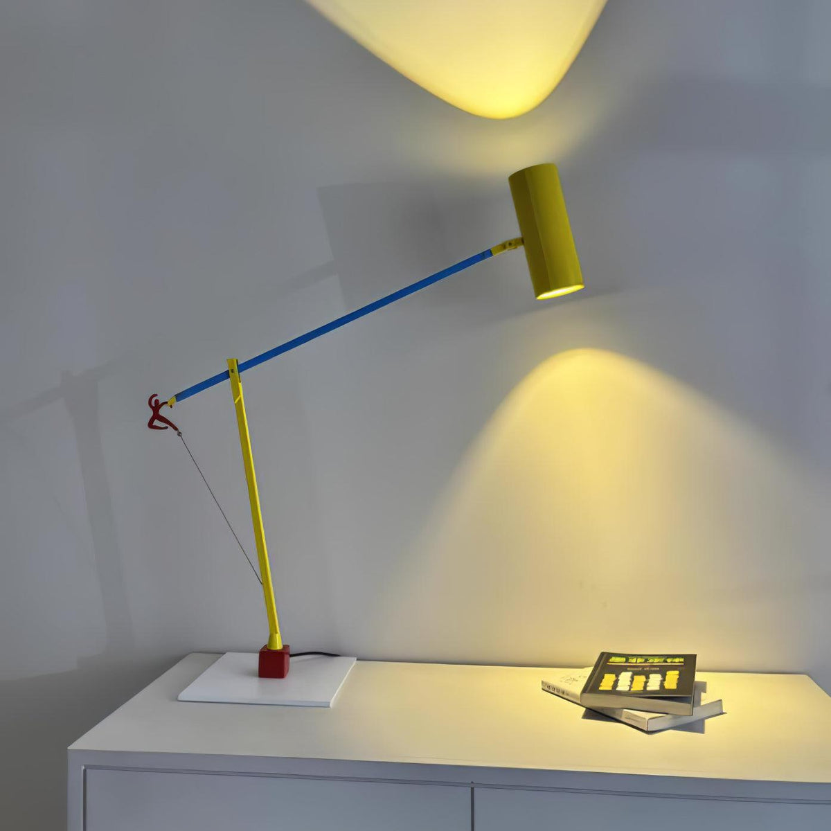 Ember nowoczesna minimalistyczna lampa stołowa
