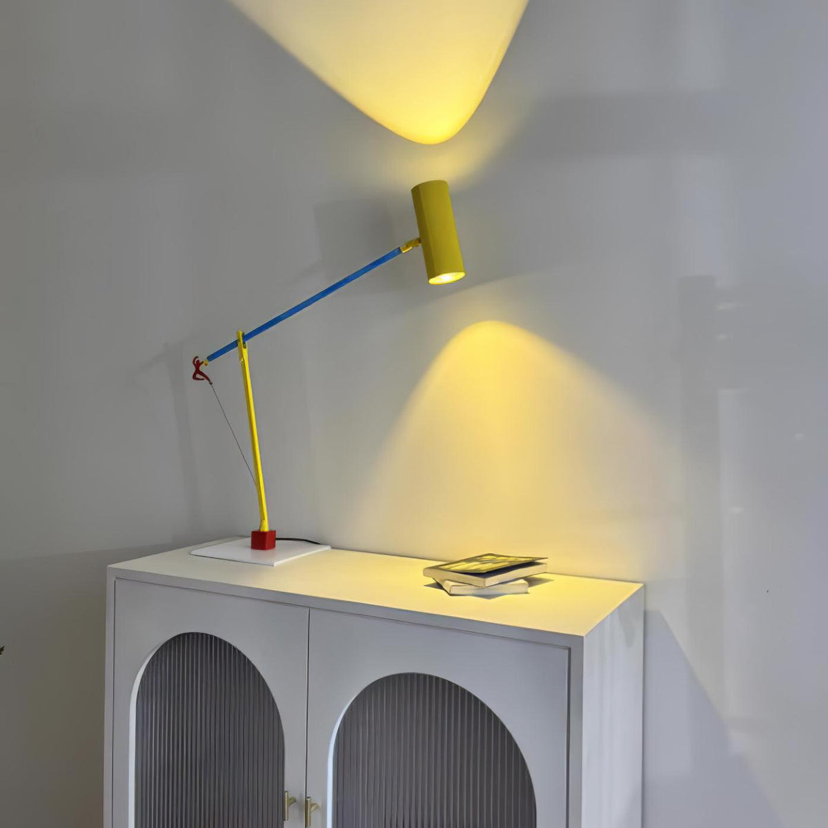 Ember nowoczesna minimalistyczna lampa stołowa