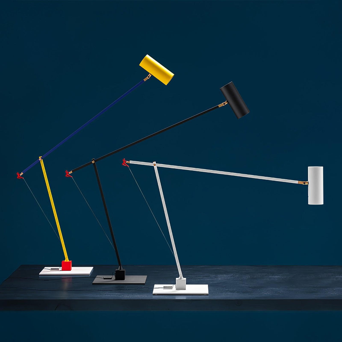 Ember nowoczesna minimalistyczna lampa stołowa