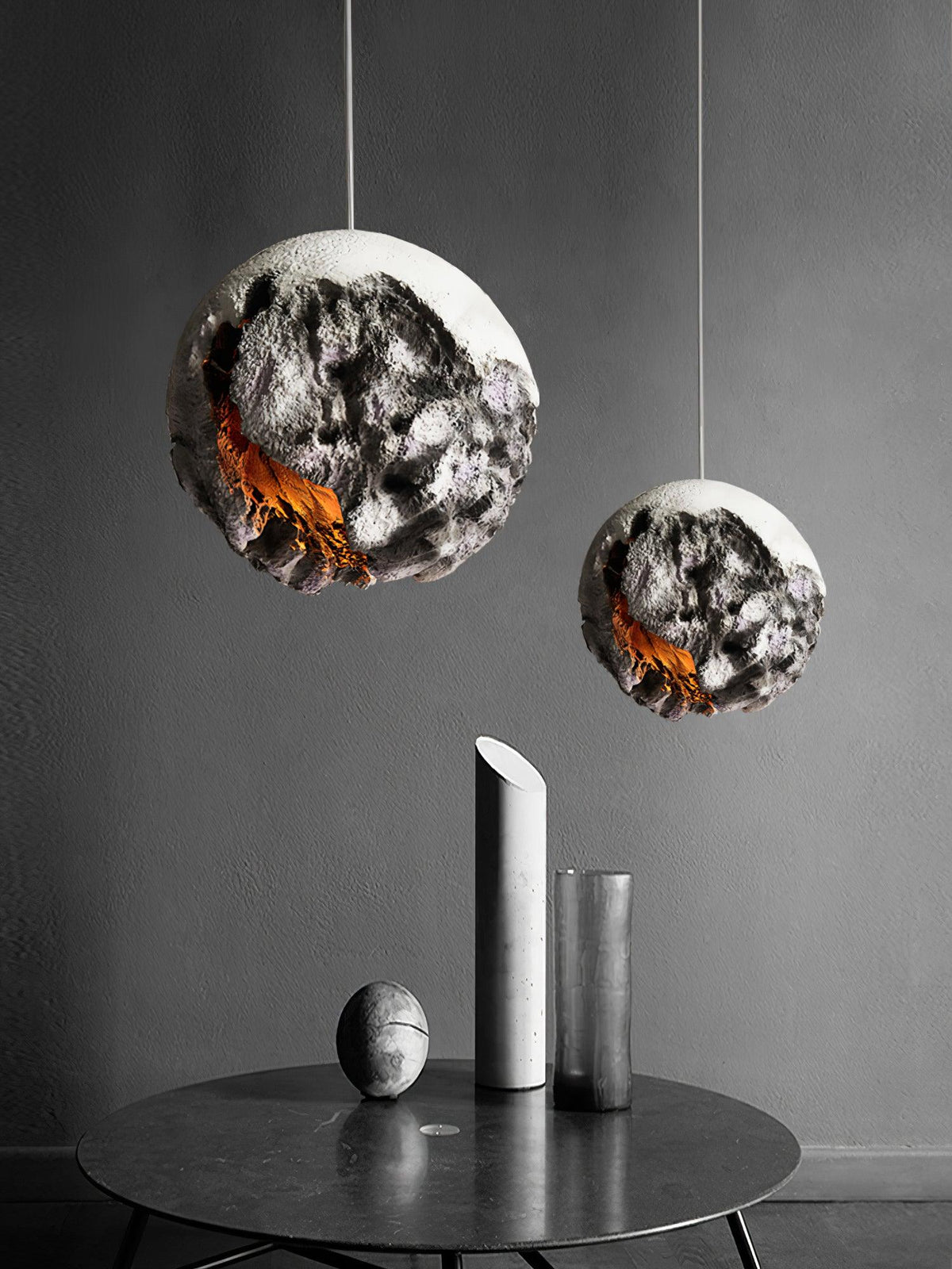 Ilphaara nieregularna lampa wisząca z planety w kształcie globu wykonana z tworzywa sztucznego