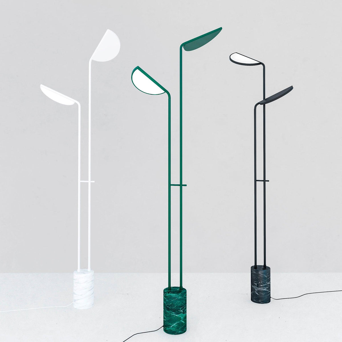Selarielle minimalistyczna lampa stojąca z marmuru
