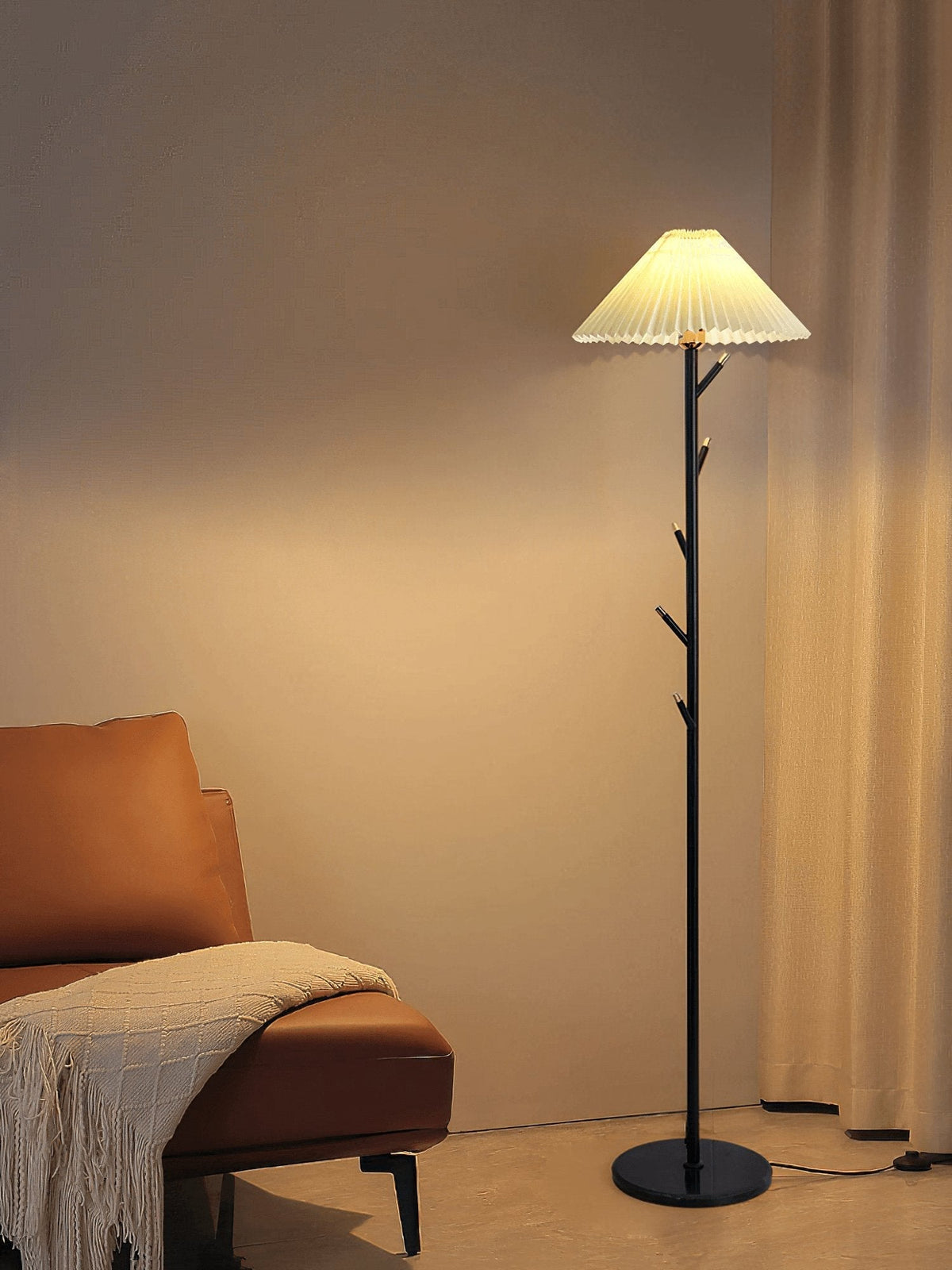 Nora nowoczesna lampa stojąca