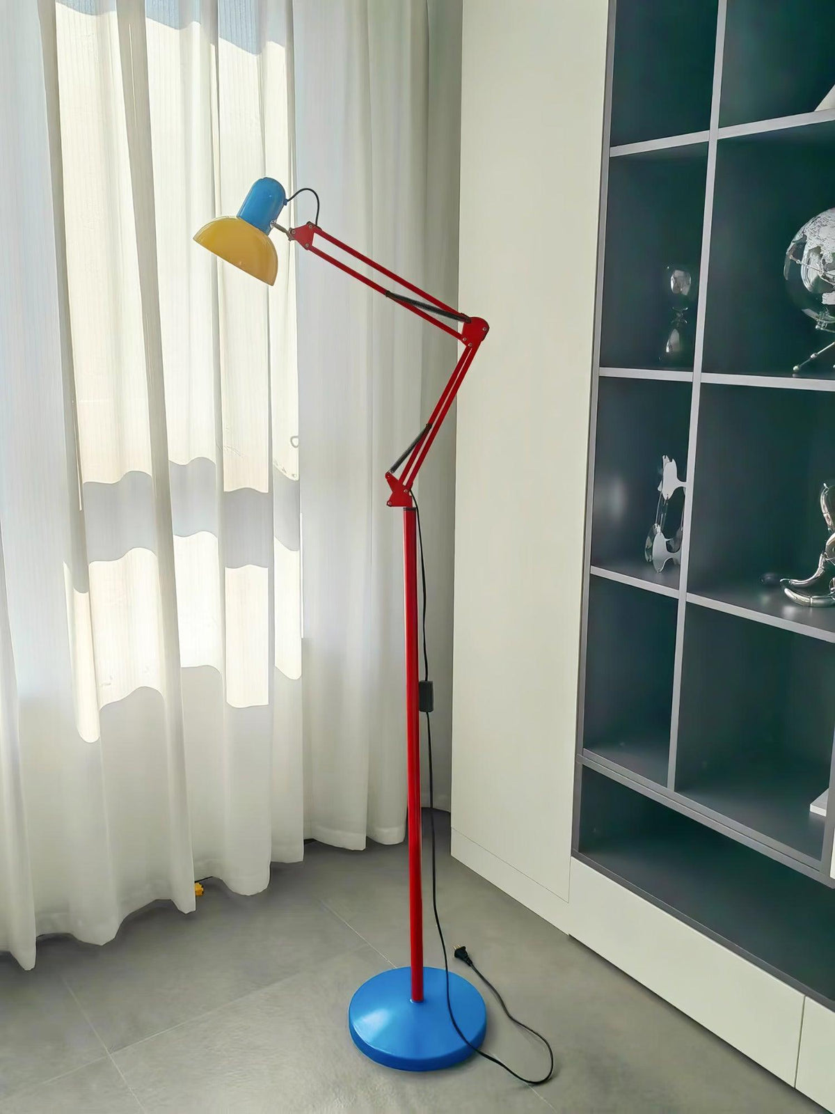 Idoren zabawna lampa stojąca