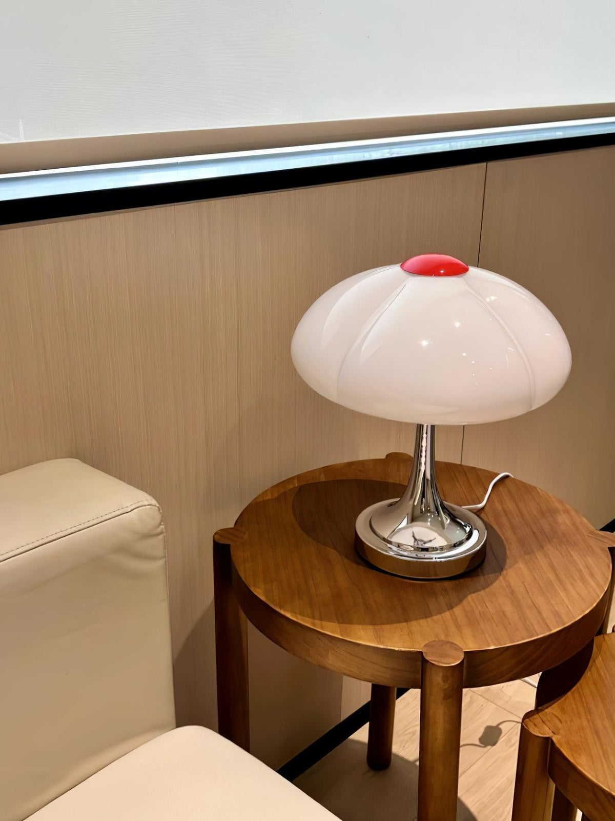 Bin nowoczesna lampa stołowa